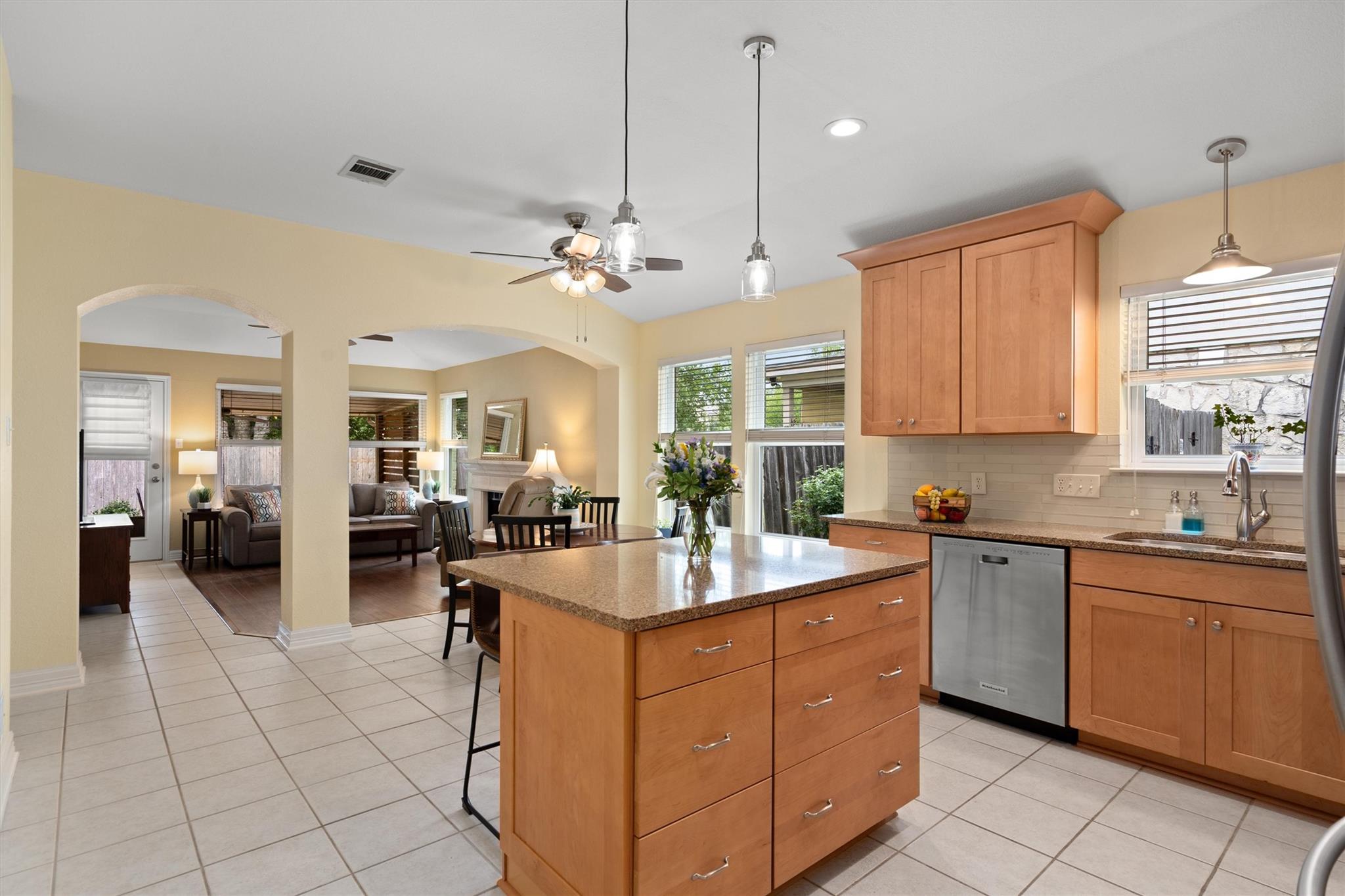 3409 Sauls Dr Property Photo 6