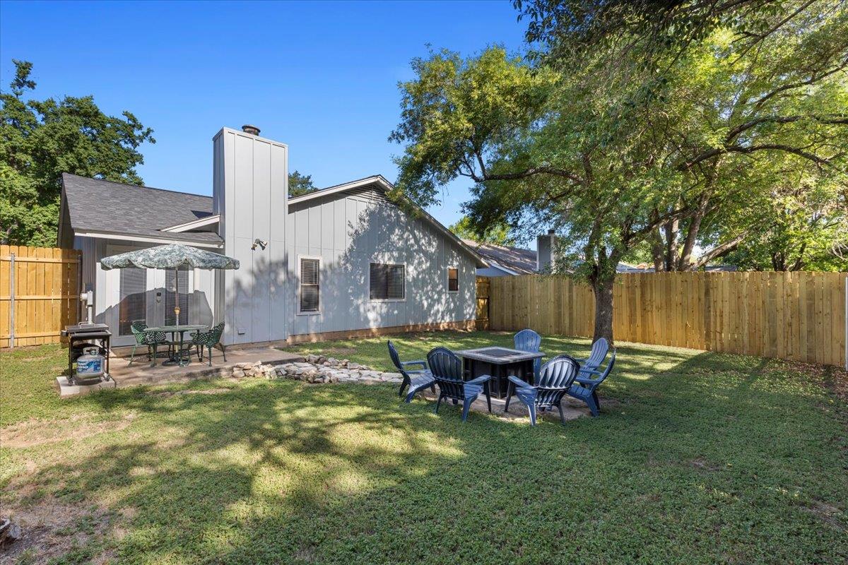 9820 Briar Ridge Dr Property Photo 9