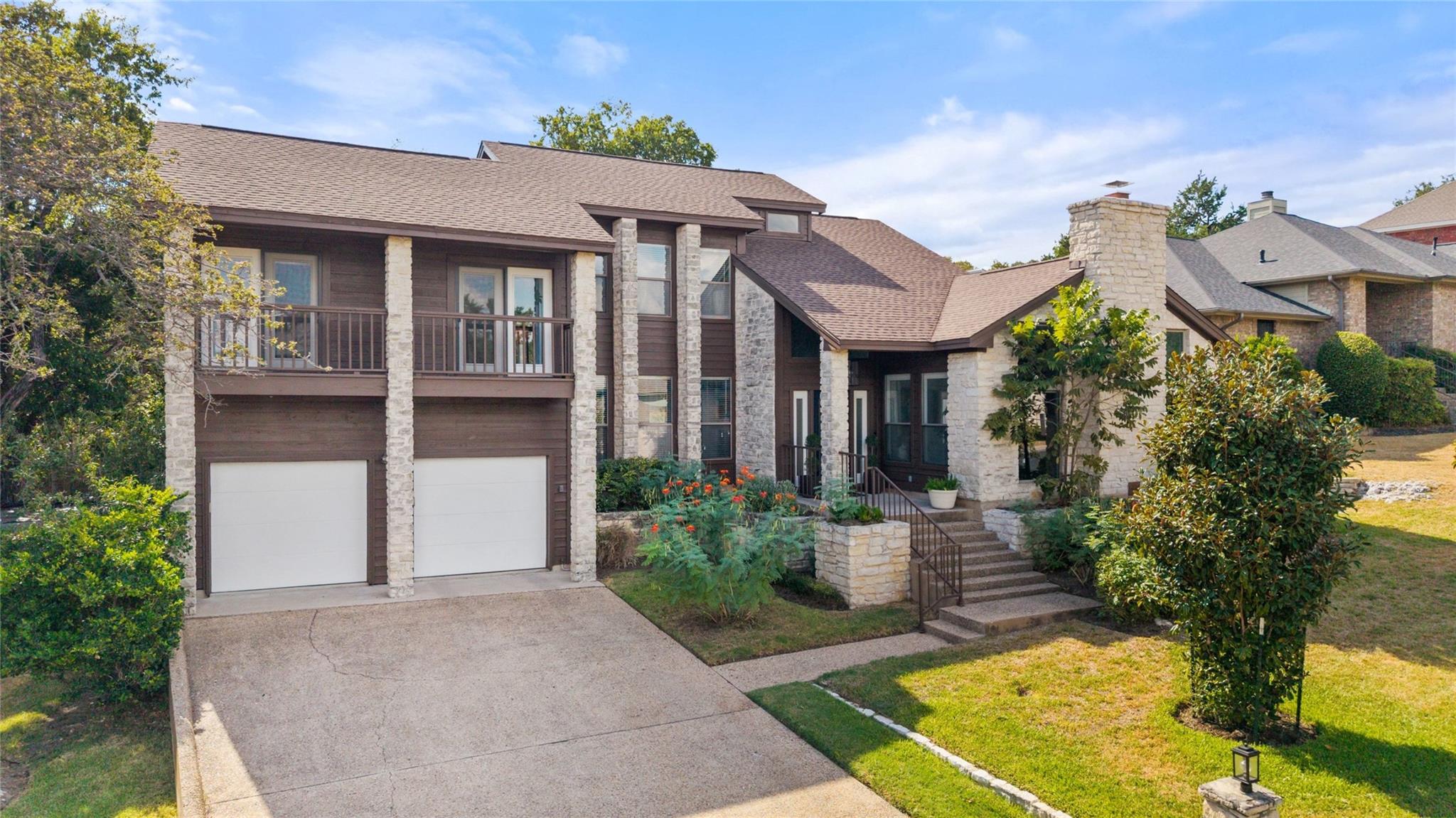 5601 Barker Ridge Dr Property Photo 4