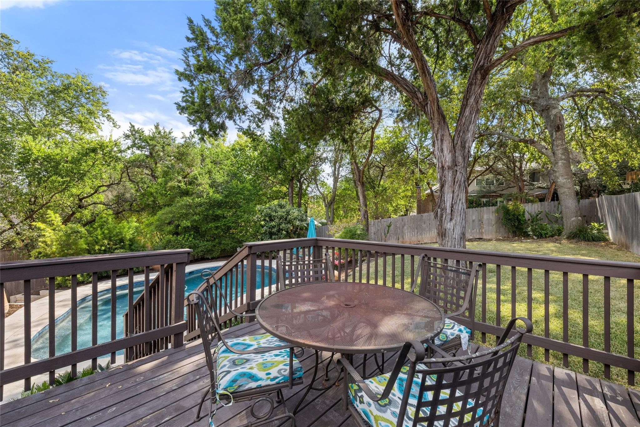 5601 Barker Ridge Dr Property Photo 24
