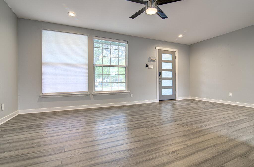 1311 Westmoor Dr Property Photo 6