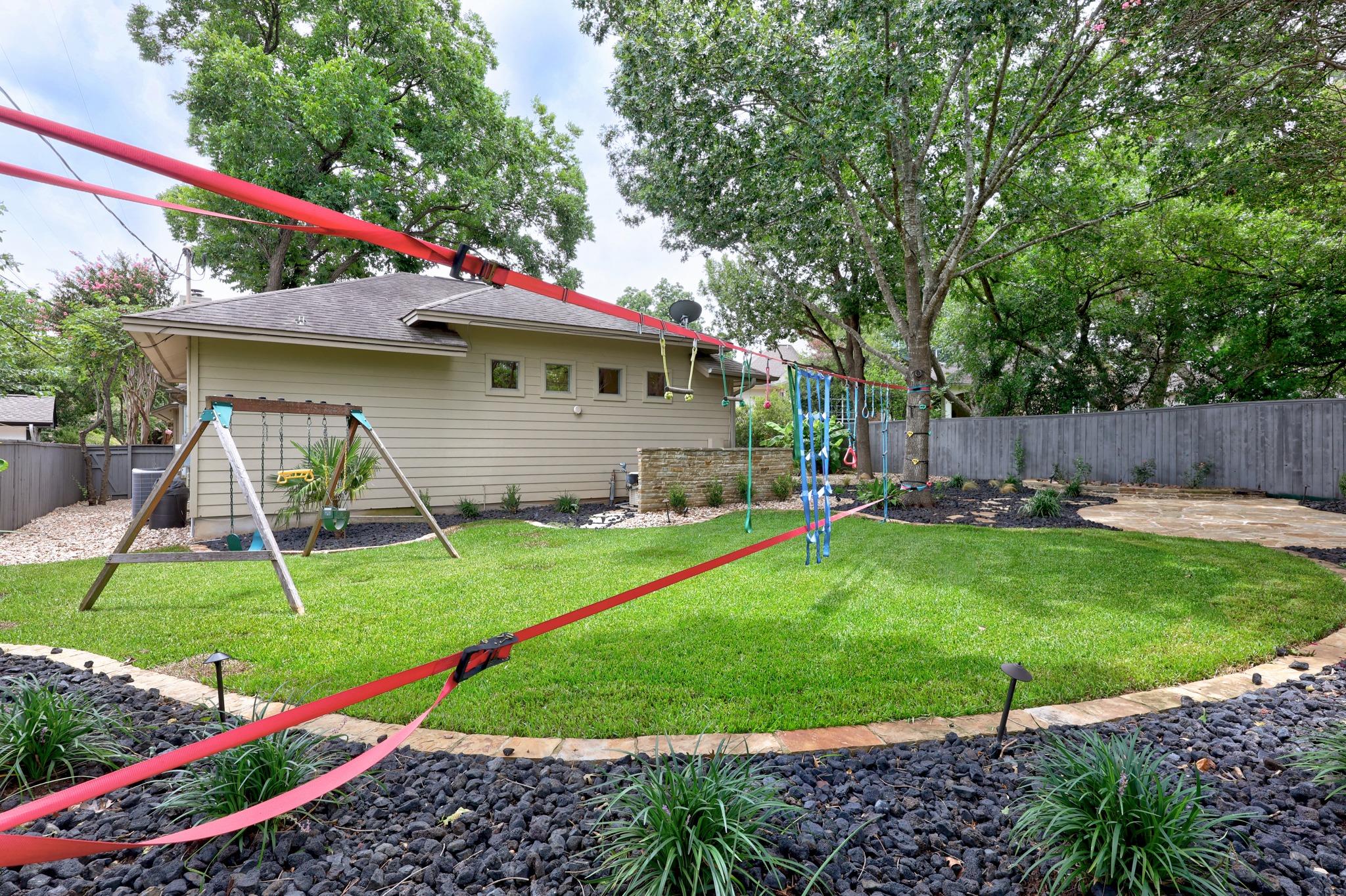 3302 Big Bend Dr Property Photo 4