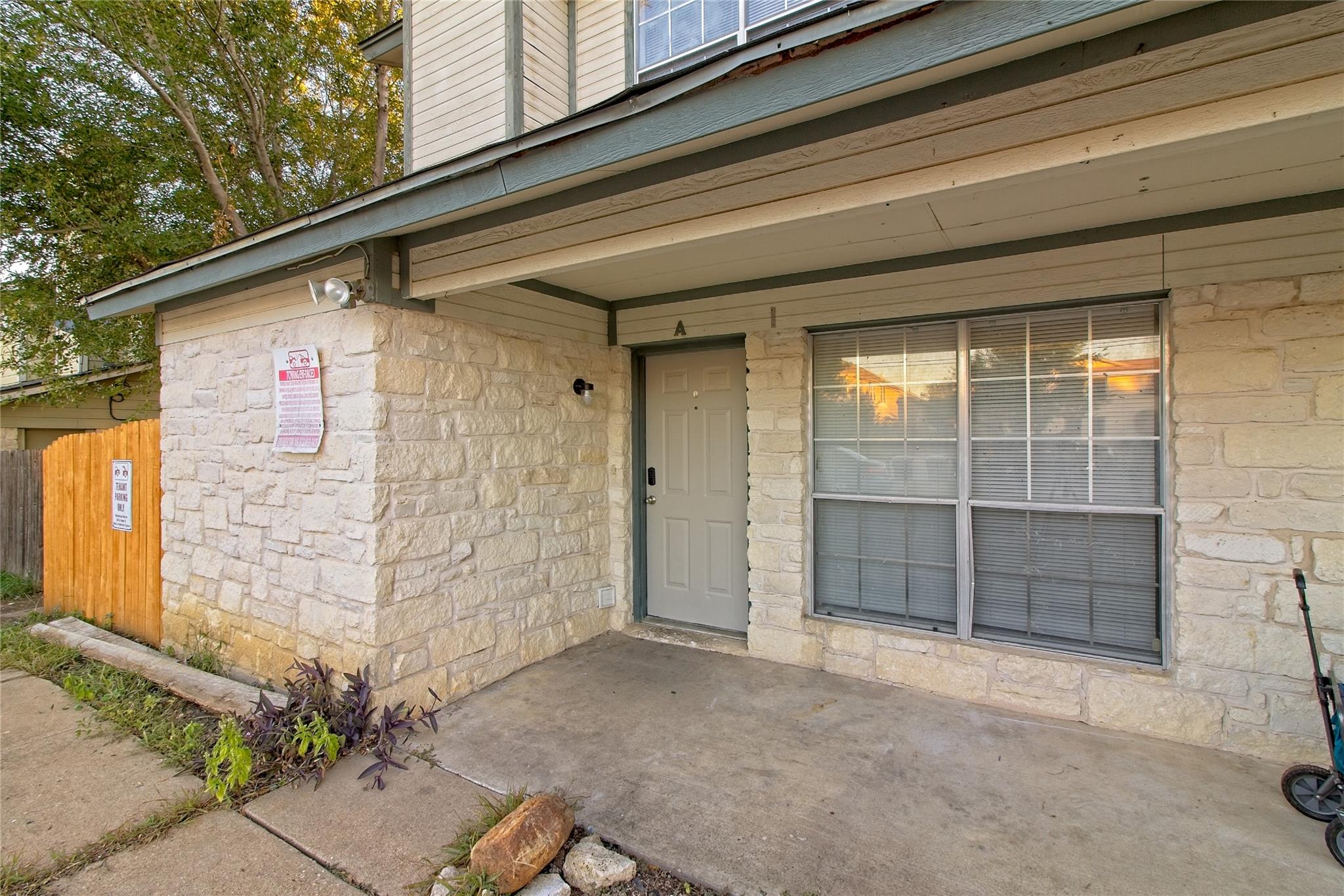 2211 Creekside A Ln #a Property Photo 2