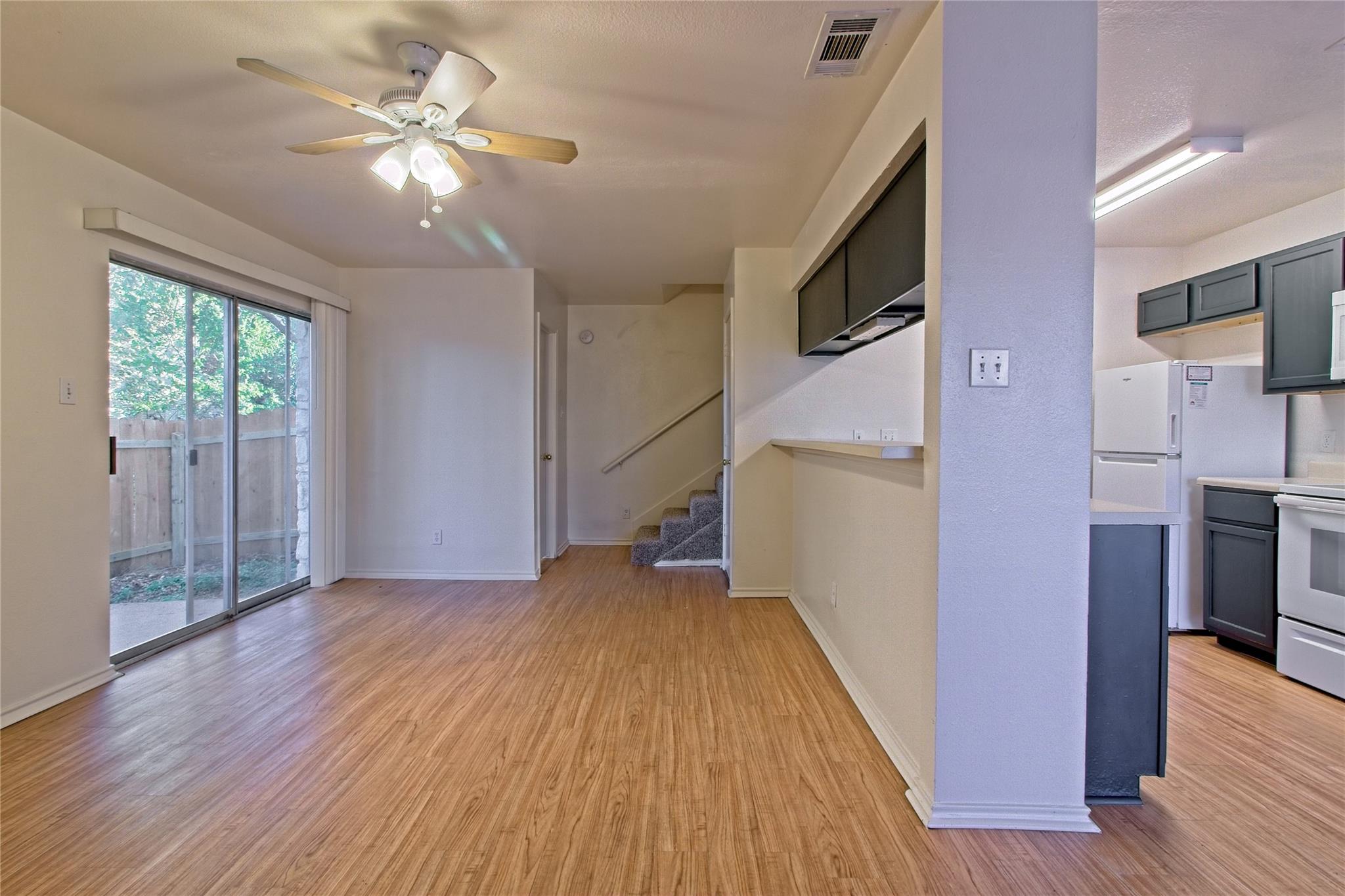 2211 Creekside A Ln #a Property Photo 4