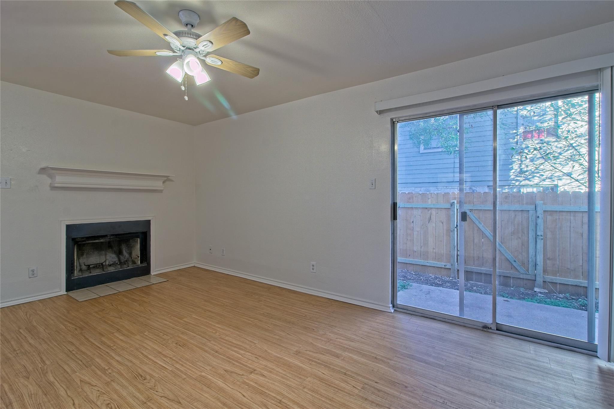 2211 Creekside A Ln #a Property Photo 12