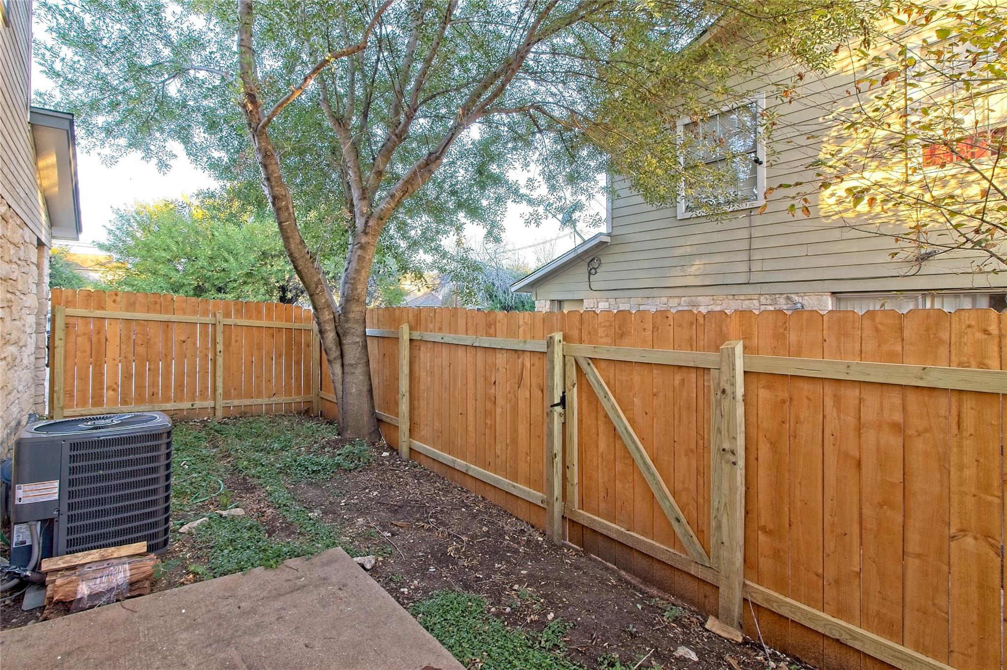 2211 Creekside A Ln #a Property Photo 23