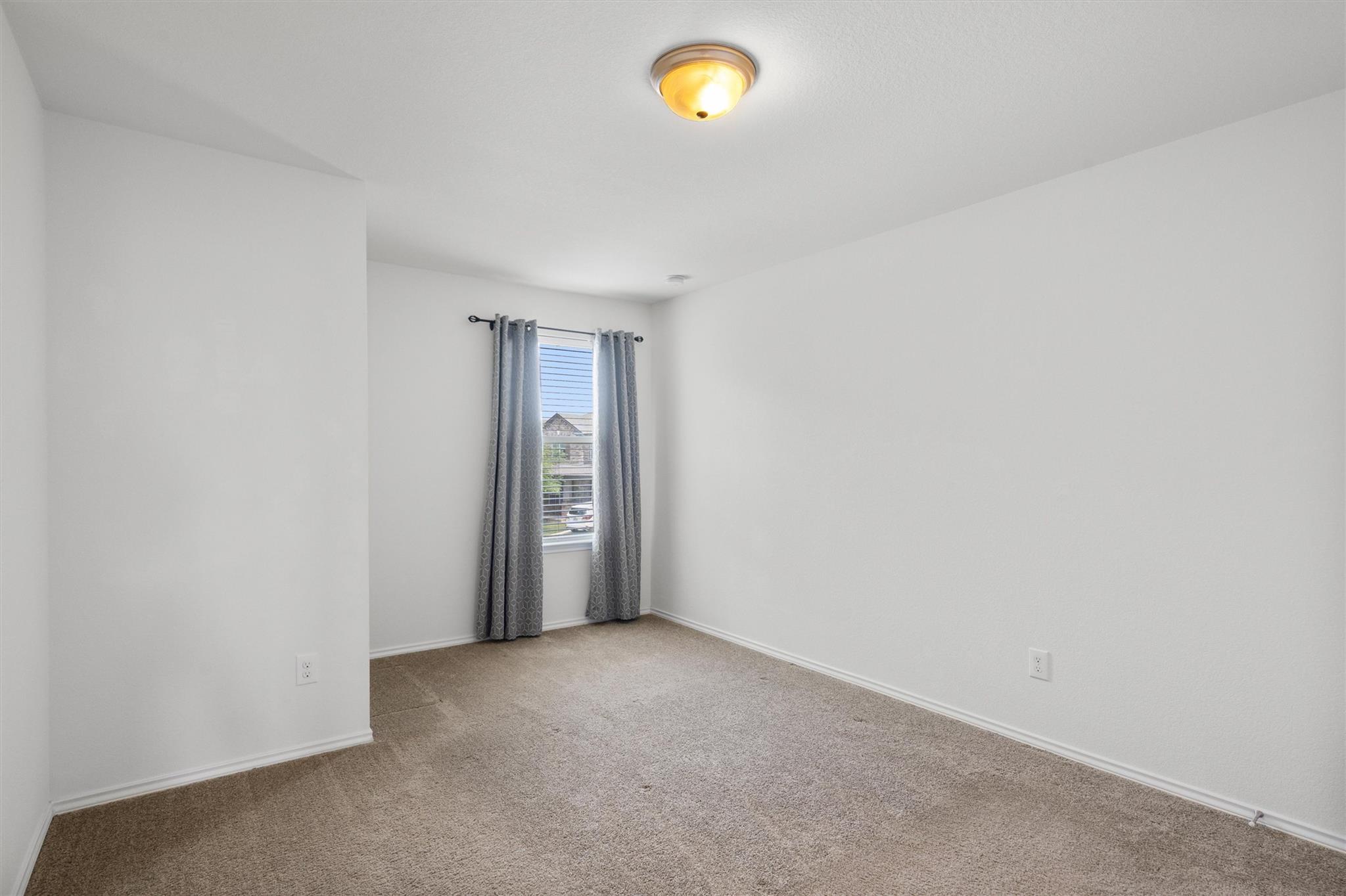 1208 Ravenside Cv Property Photo 30