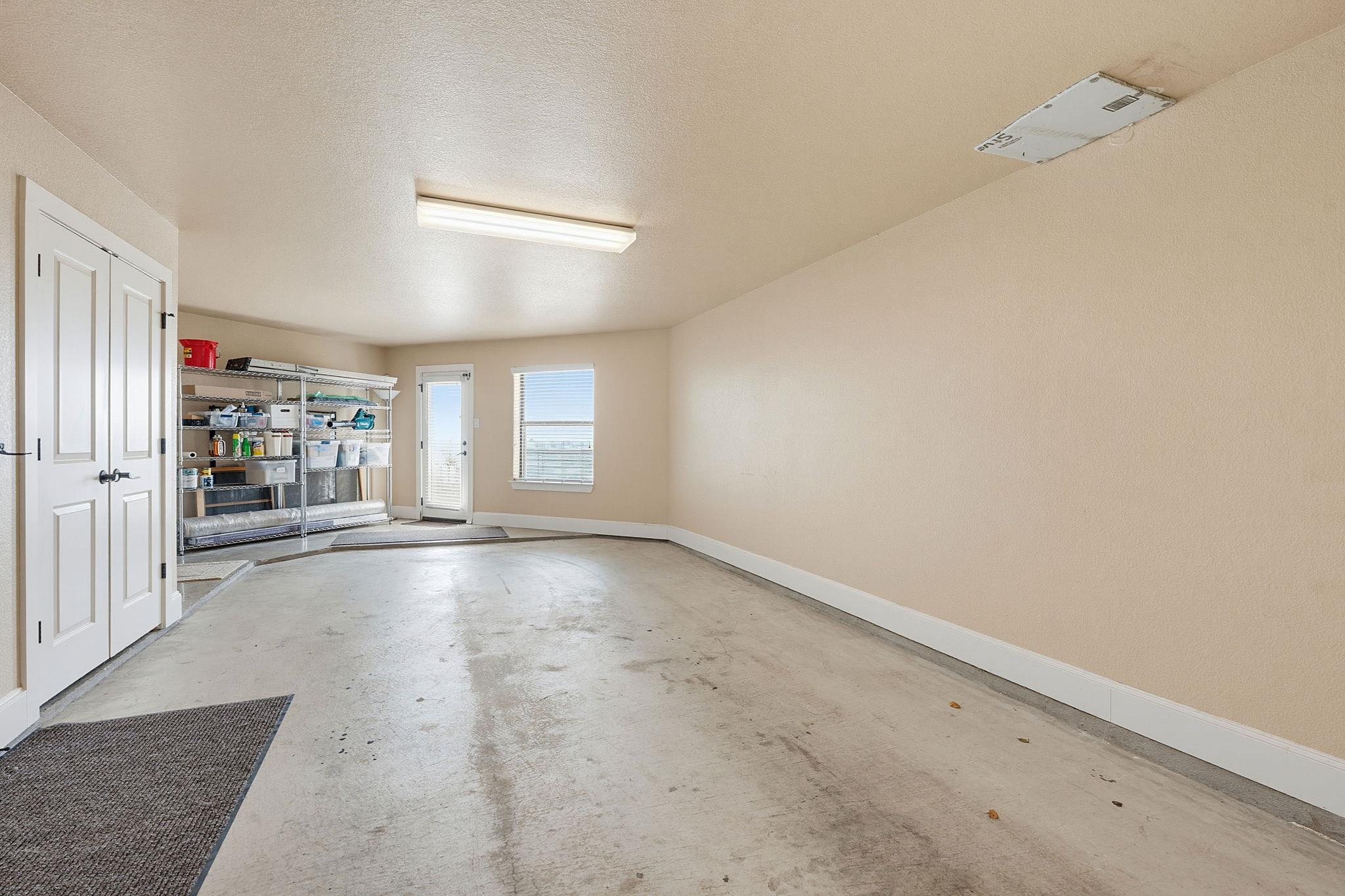6533 E Hill Dr #5 Property Photo 30