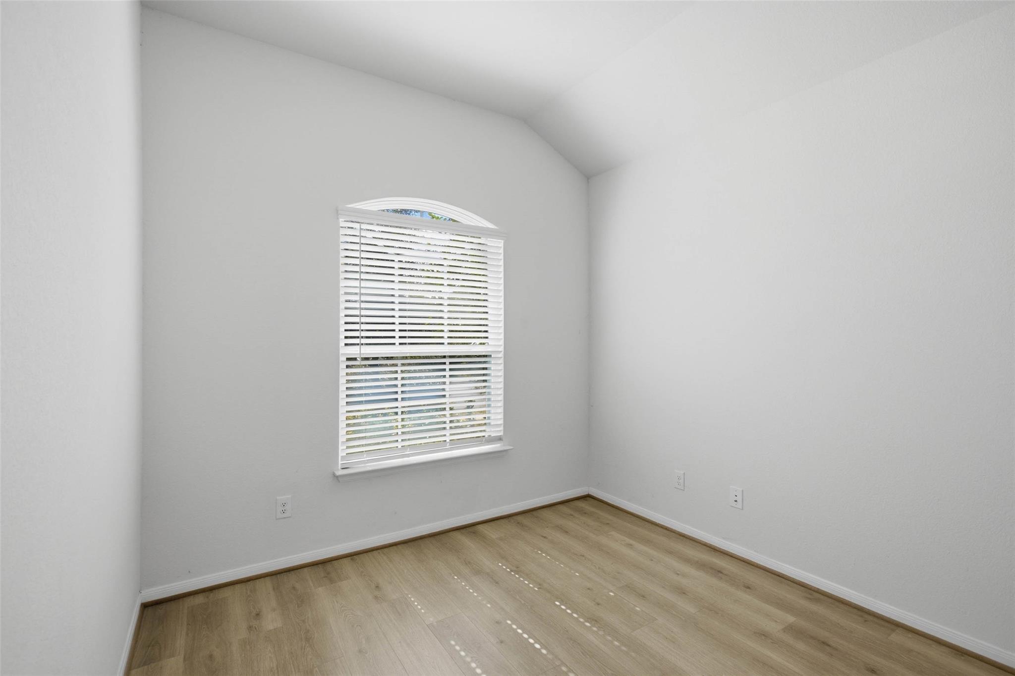 1061 Blue Oak Blvd Property Photo 6