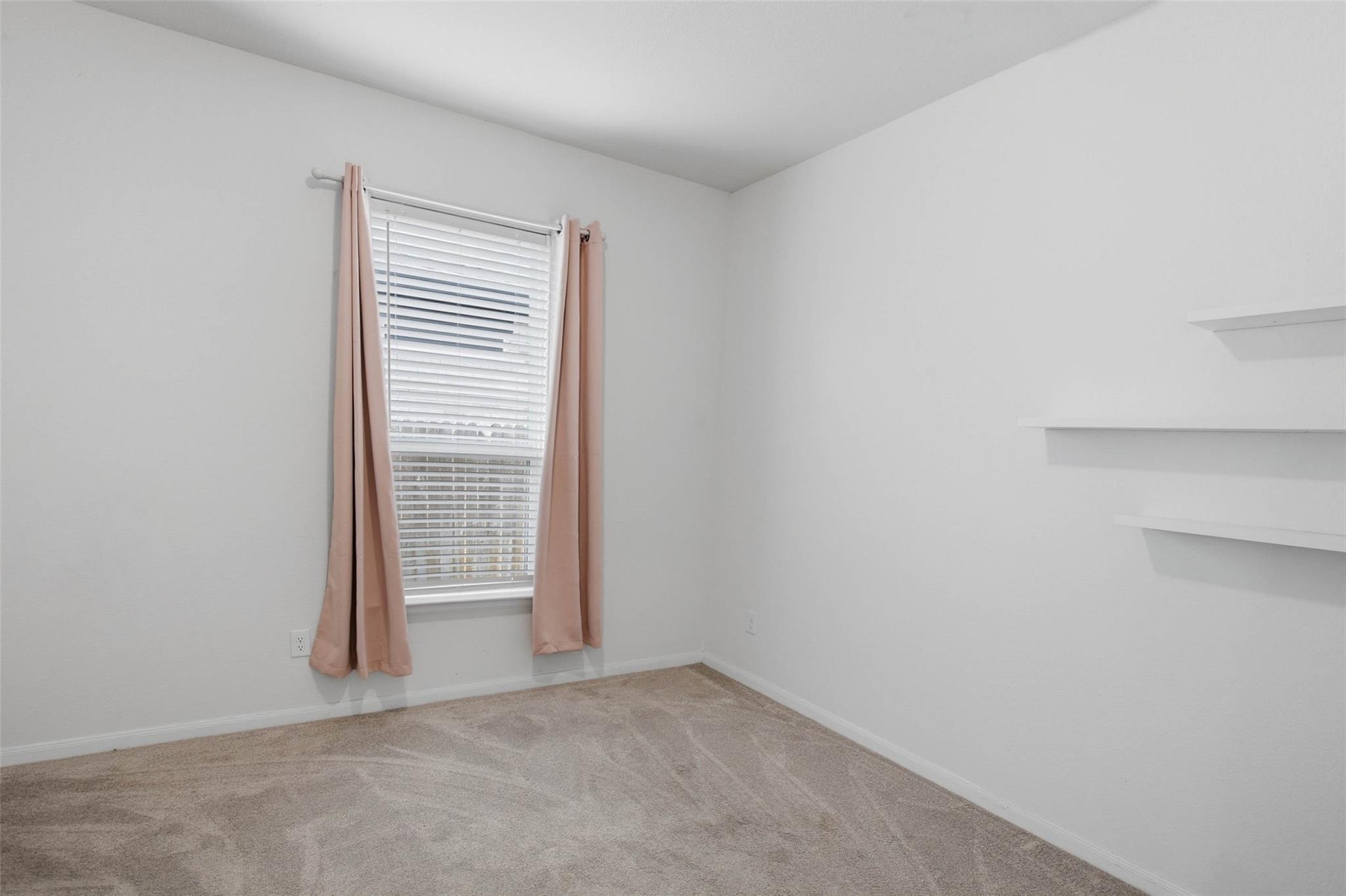 1061 Blue Oak Blvd Property Photo 7
