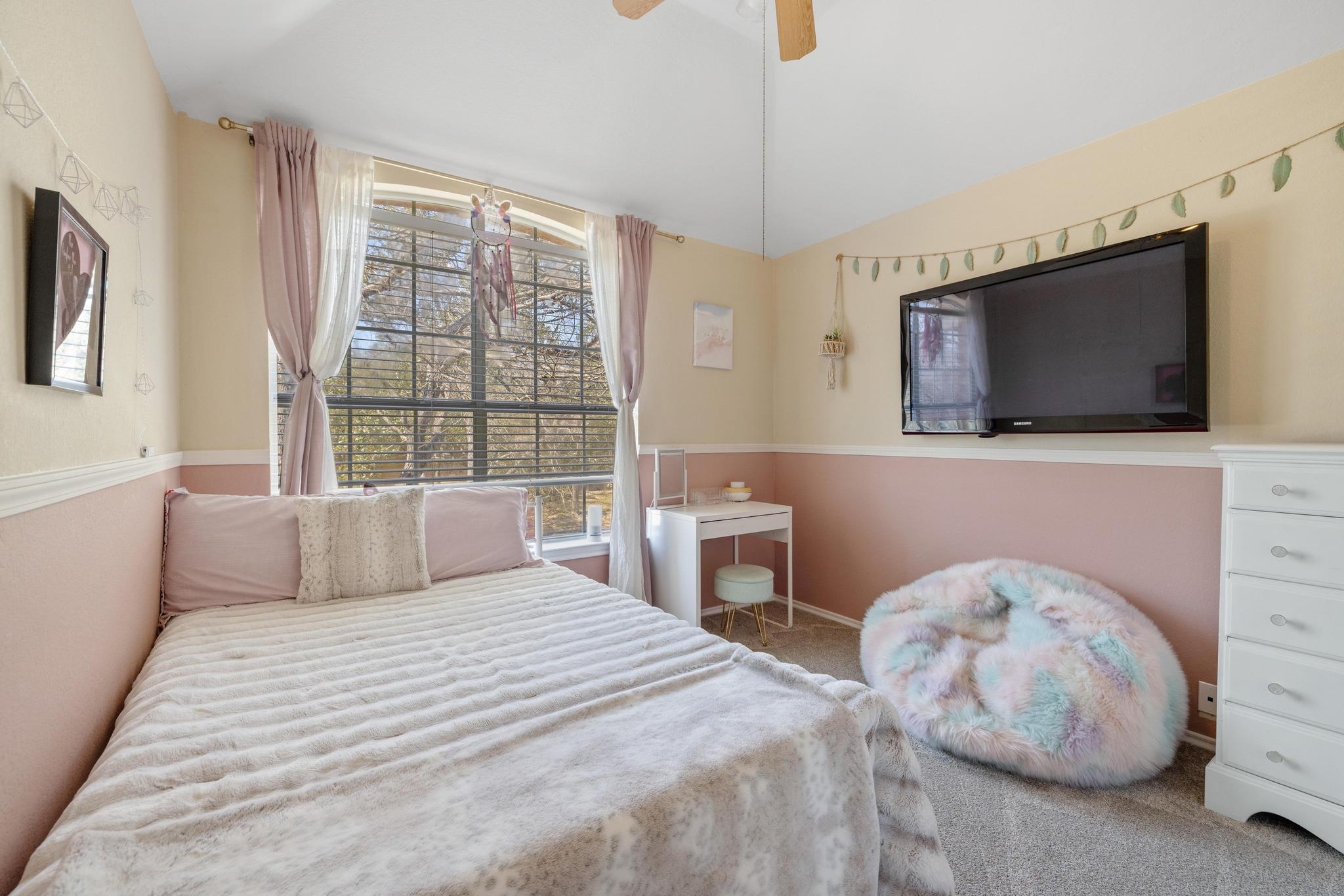 2103 Smoke Tree Trl Property Photo 19