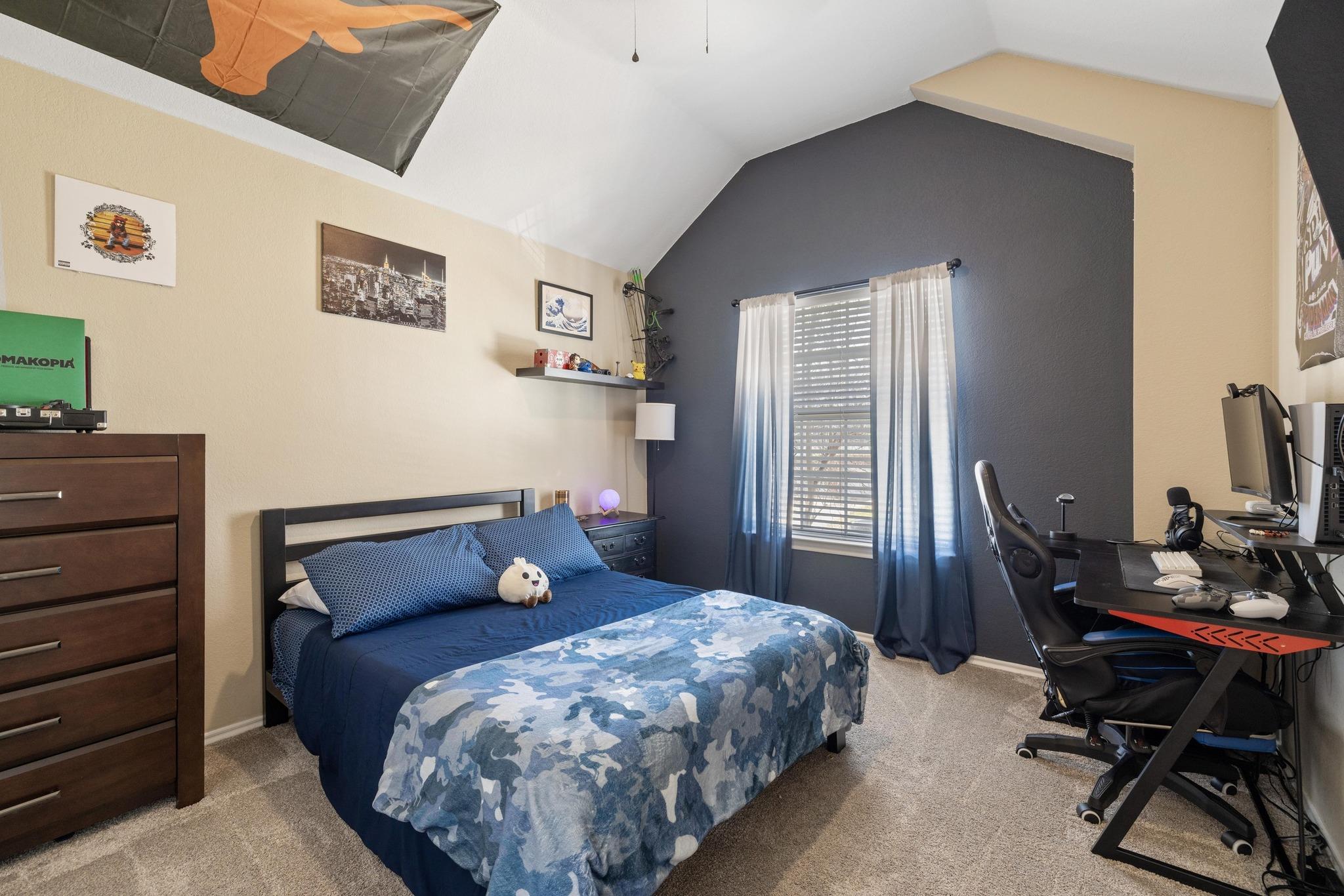 2103 Smoke Tree Trl Property Photo 20