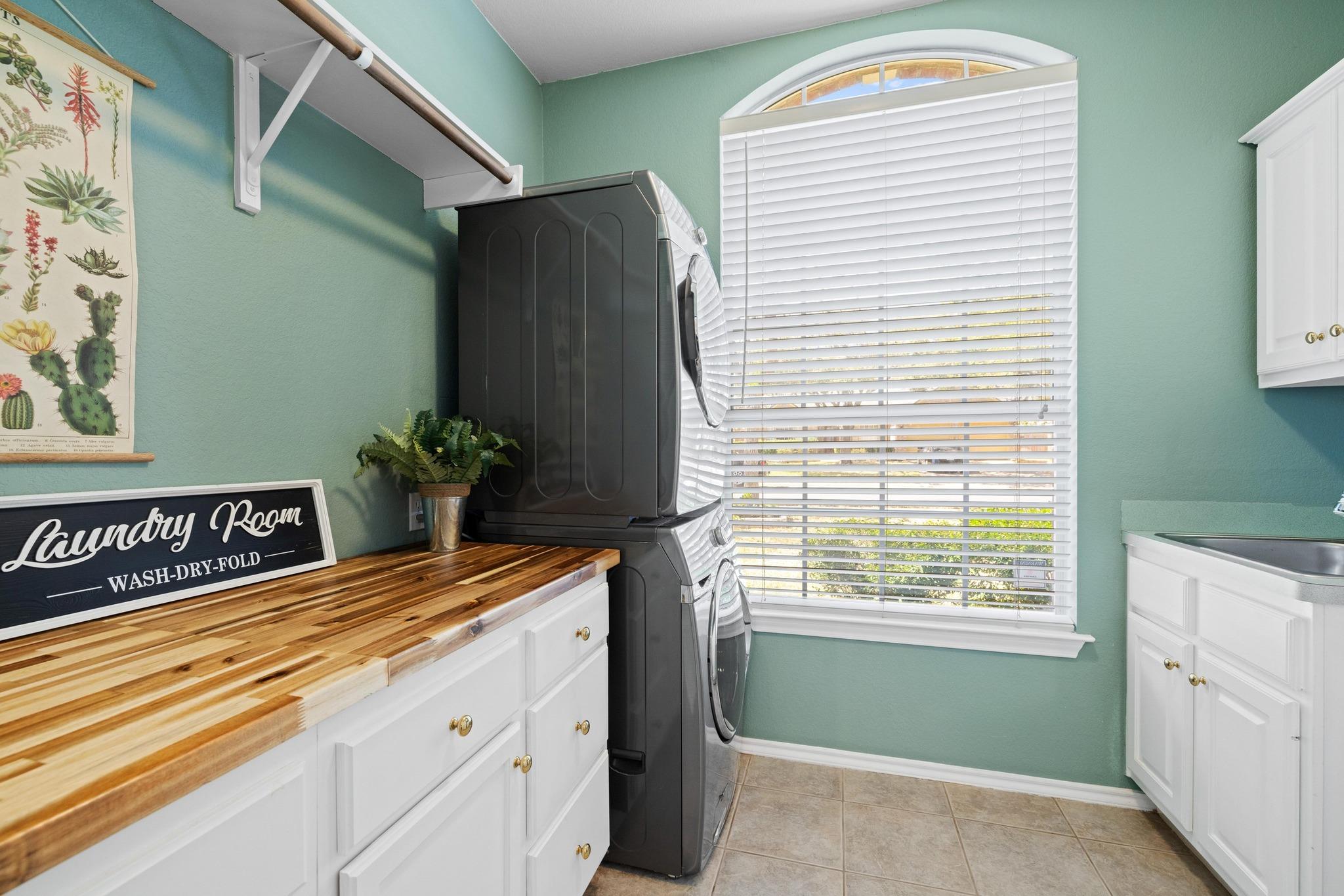 2103 Smoke Tree Trl Property Photo 22