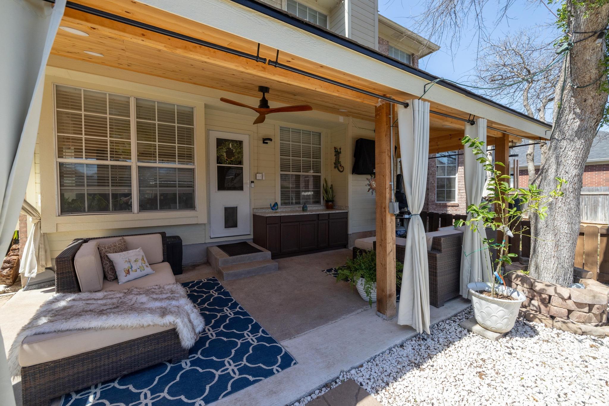 2103 Smoke Tree Trl Property Photo 25