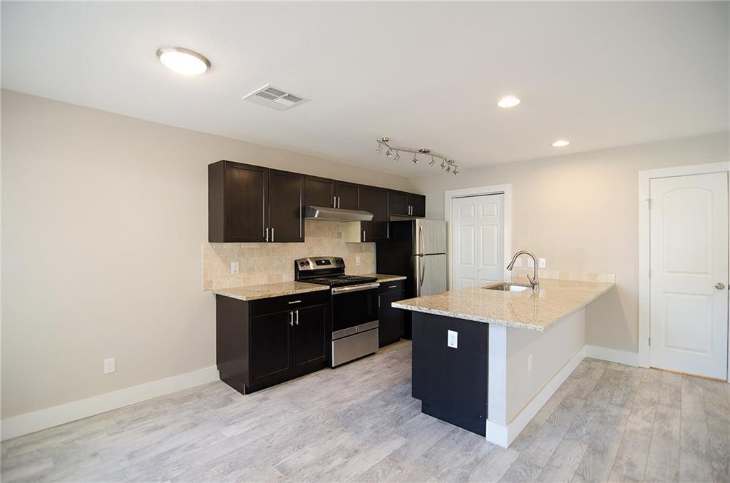 11901 Alpheus Ave #b Property Photo 3