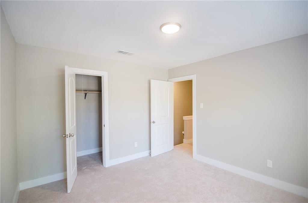 11901 Alpheus Ave #b Property Photo 15