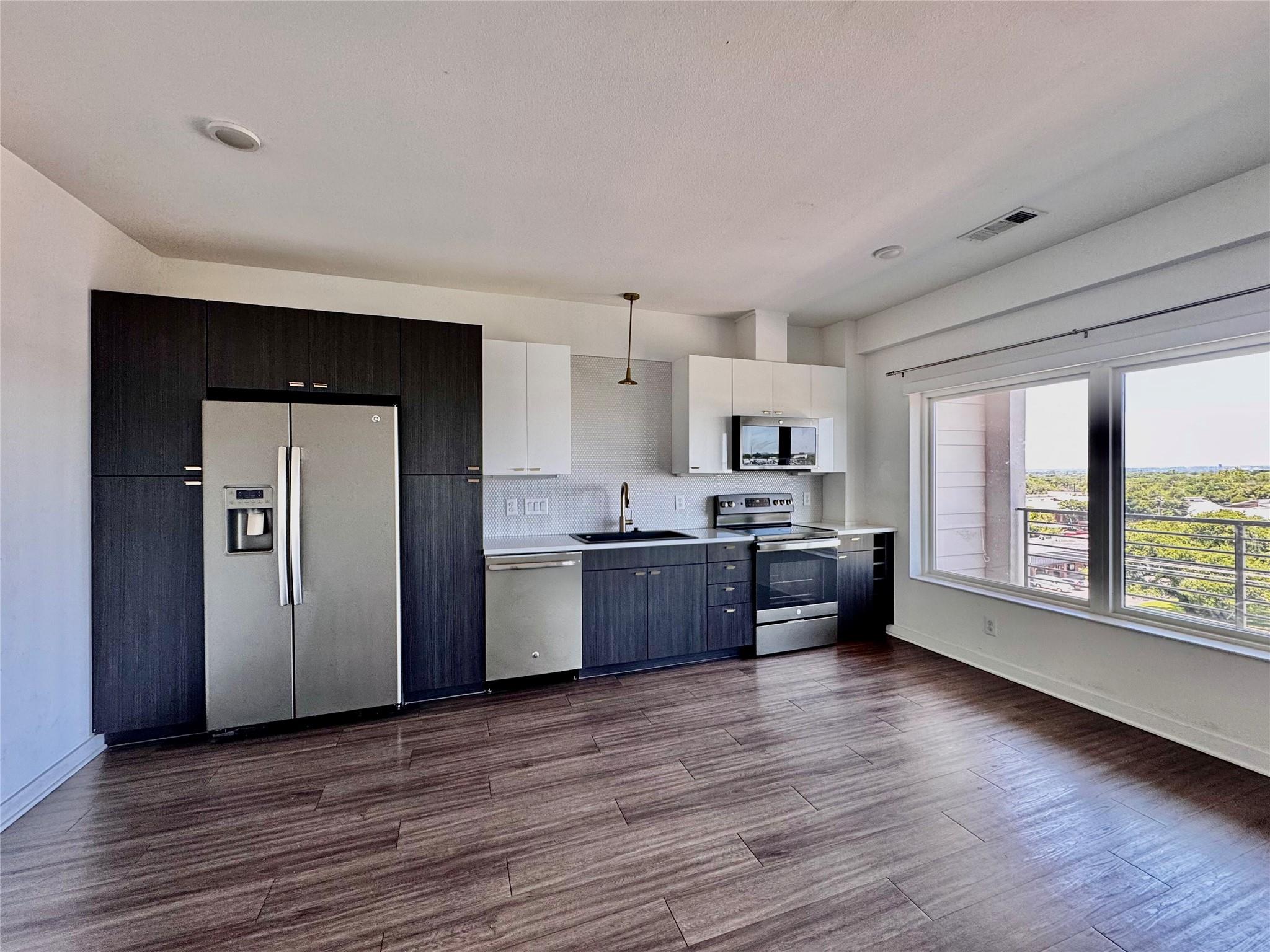 4361 S Congress Ave #603 Property Photo 6