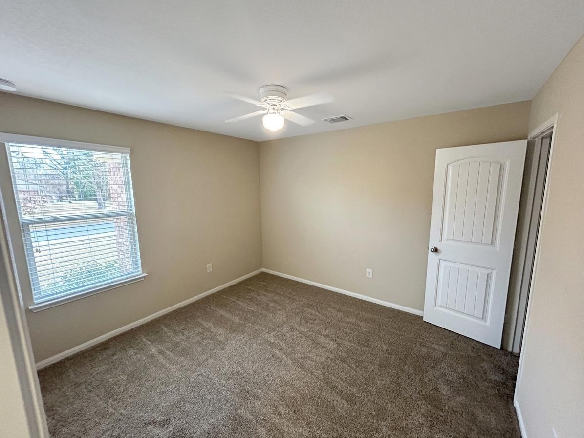 608 Kaluga Trl Property Photo 13