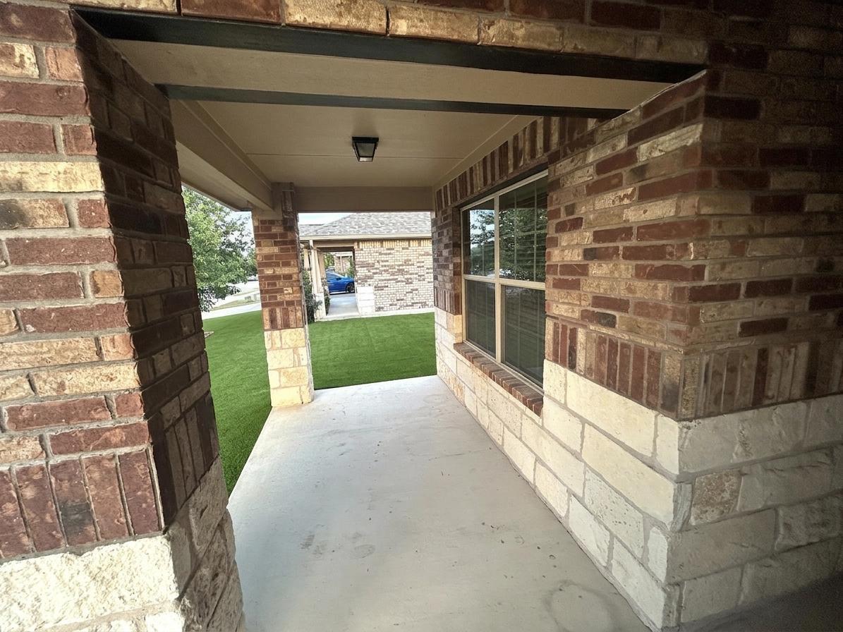 608 Kaluga Trl Property Photo 16