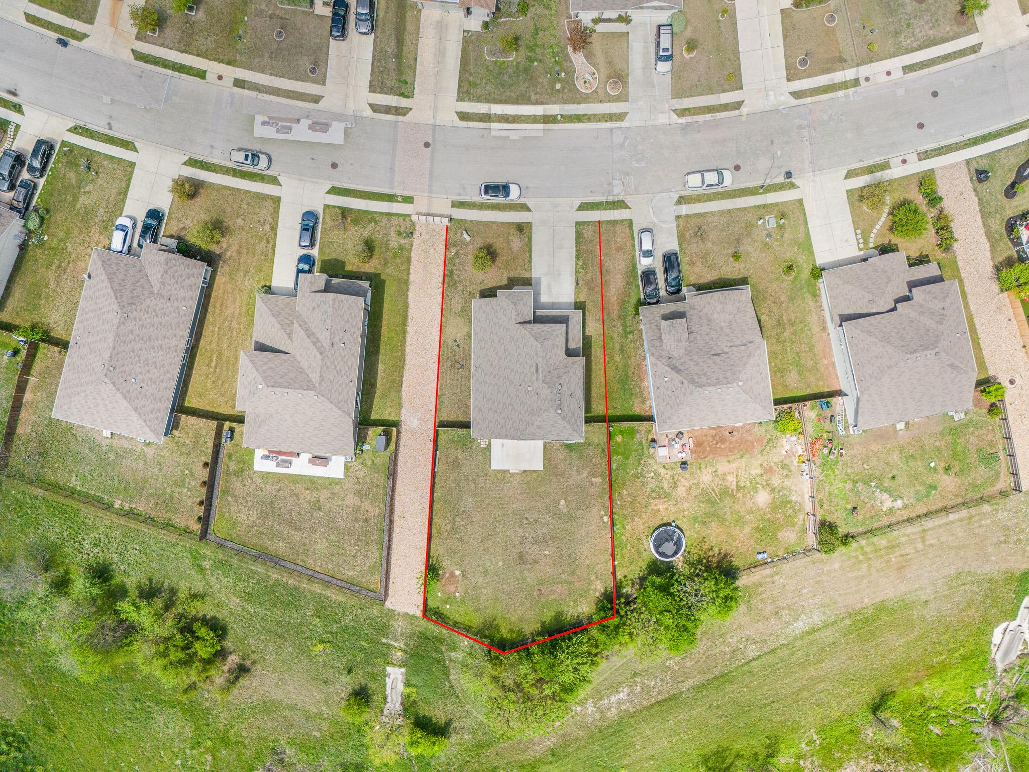 711 Liard River Rd Property Photo 4
