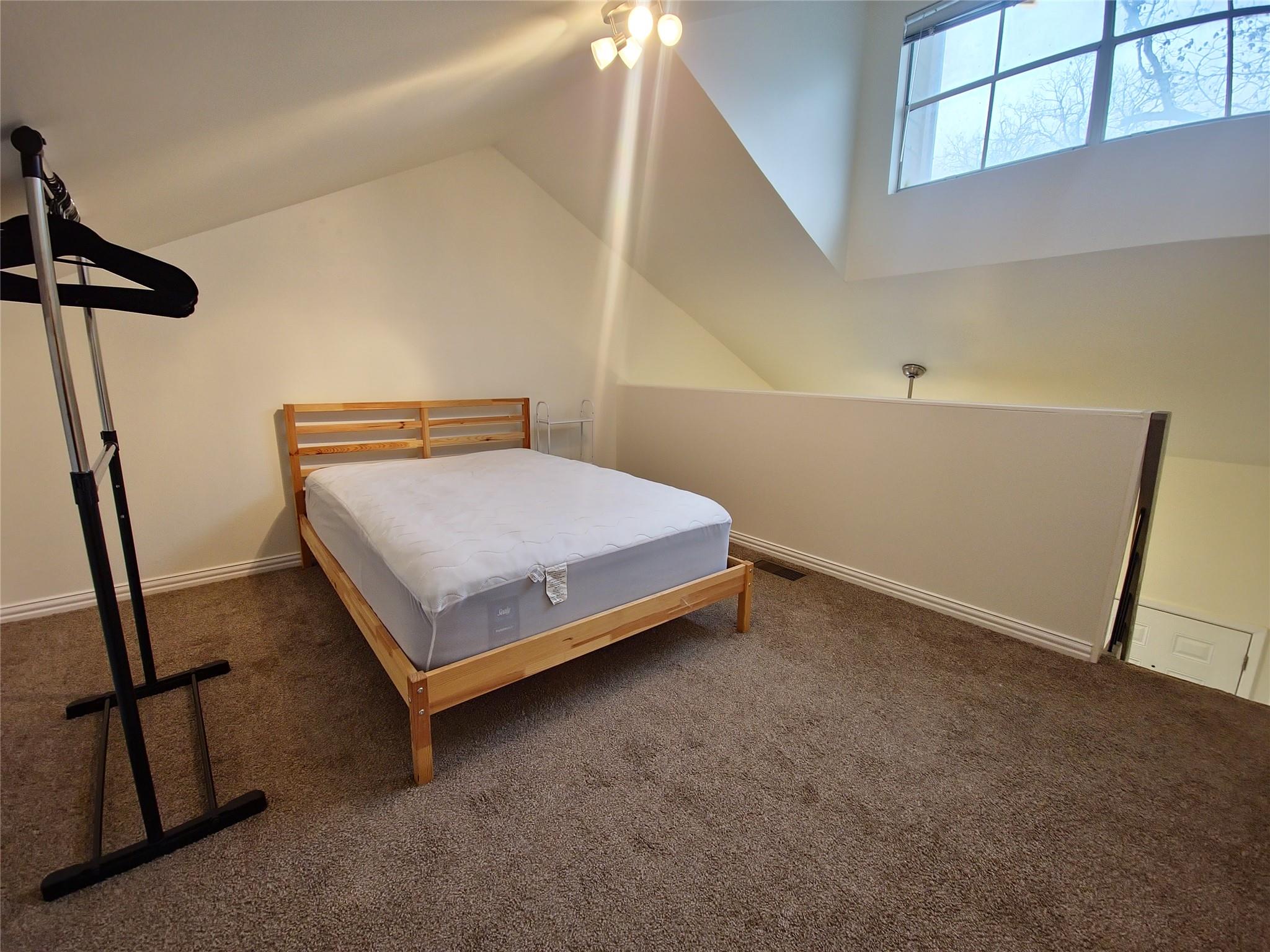 2313 Longview St #205 Property Photo 11
