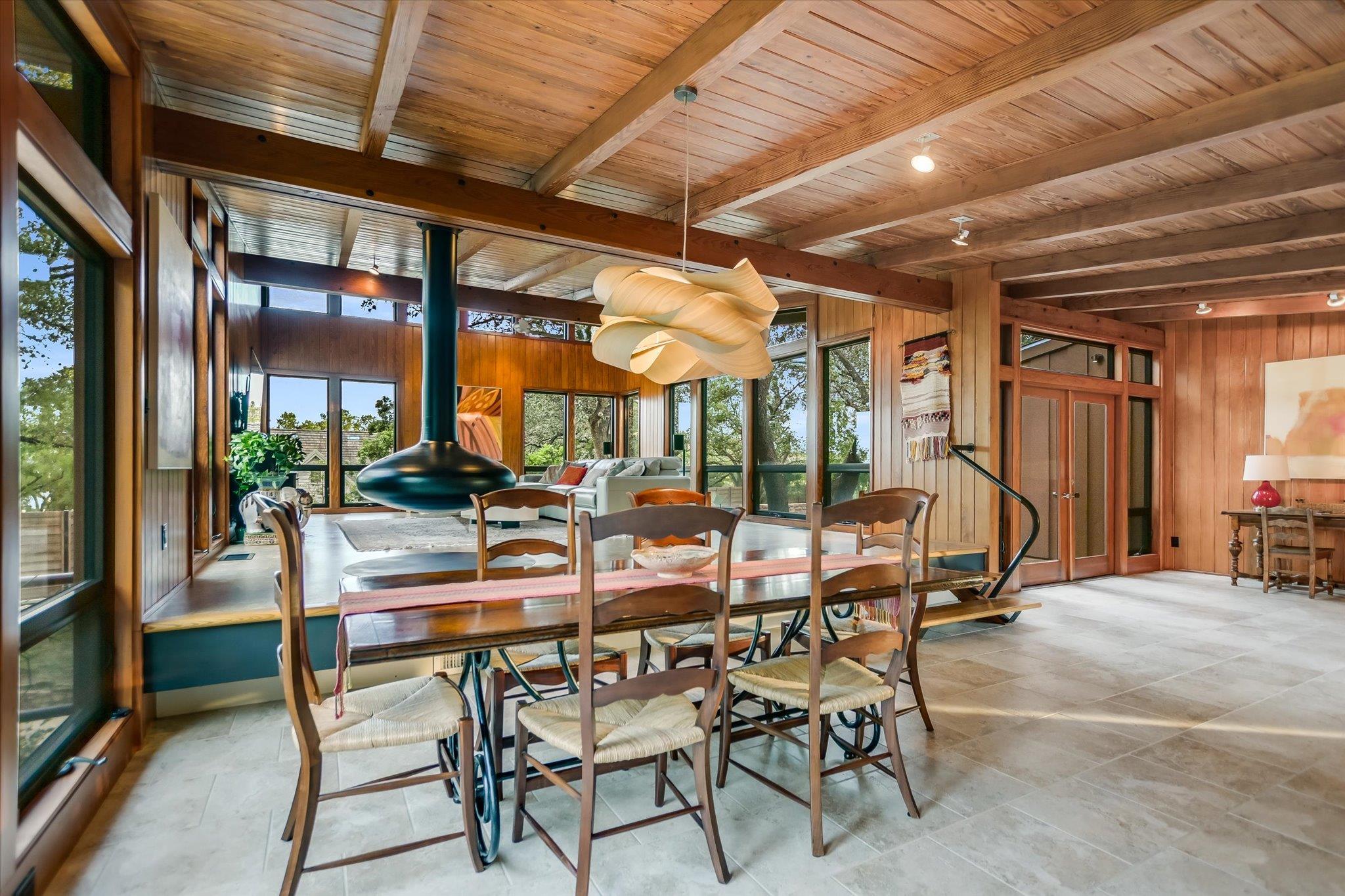 407 Almarion Dr Property Photo 10