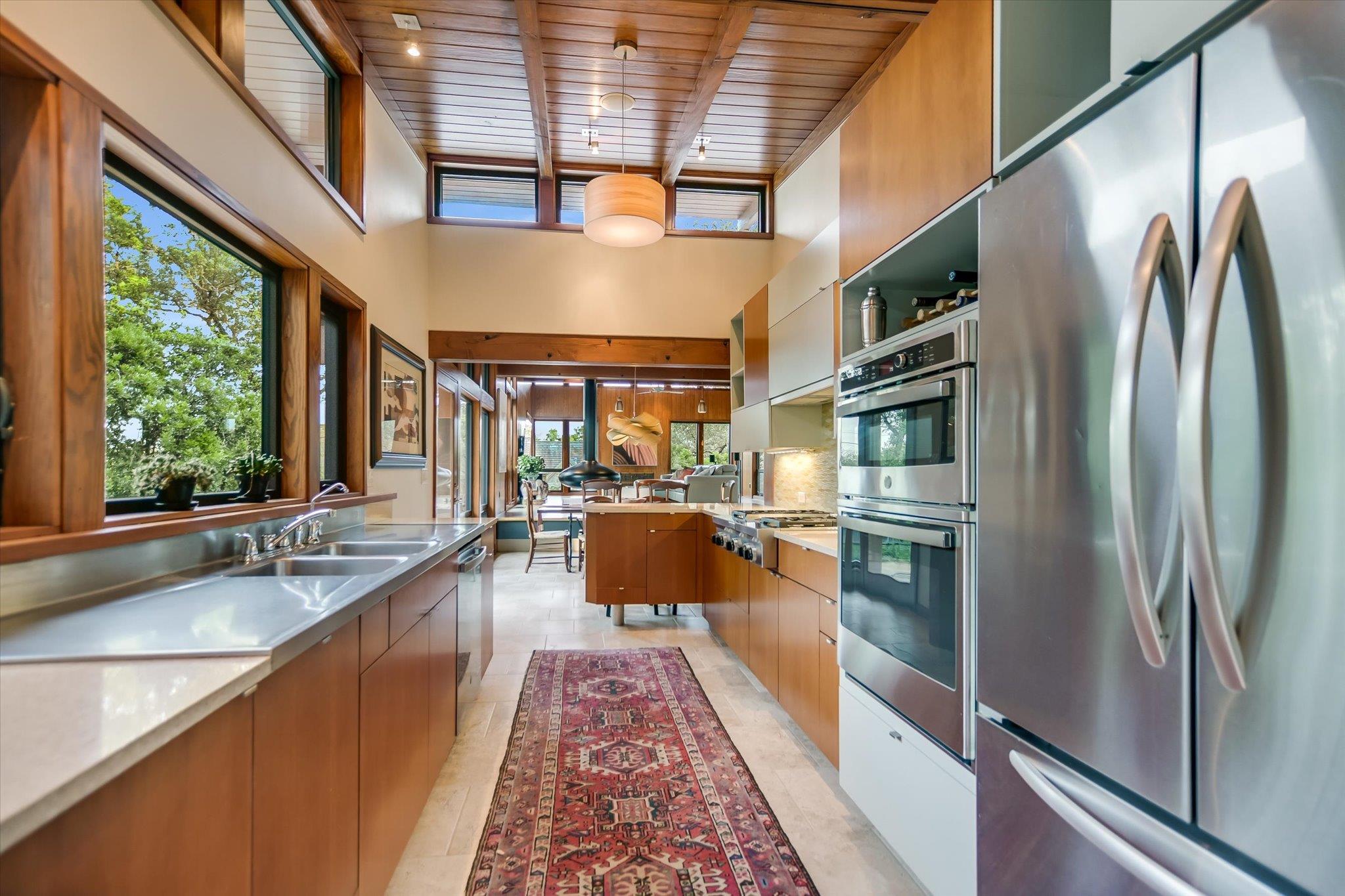 407 Almarion Dr Property Photo 12