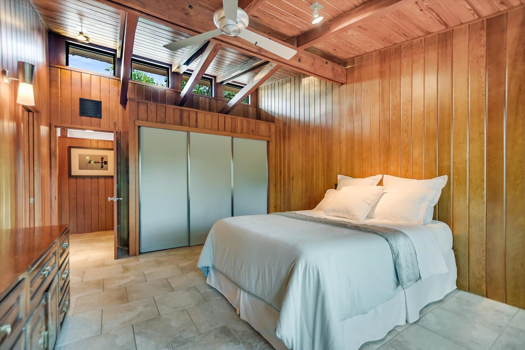 407 Almarion Dr Property Photo 17