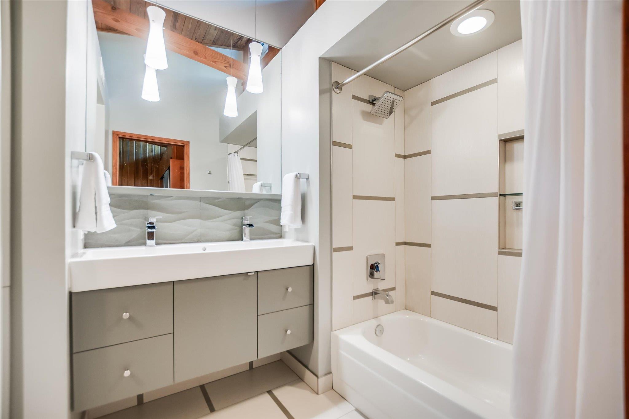 407 Almarion Dr Property Photo 18