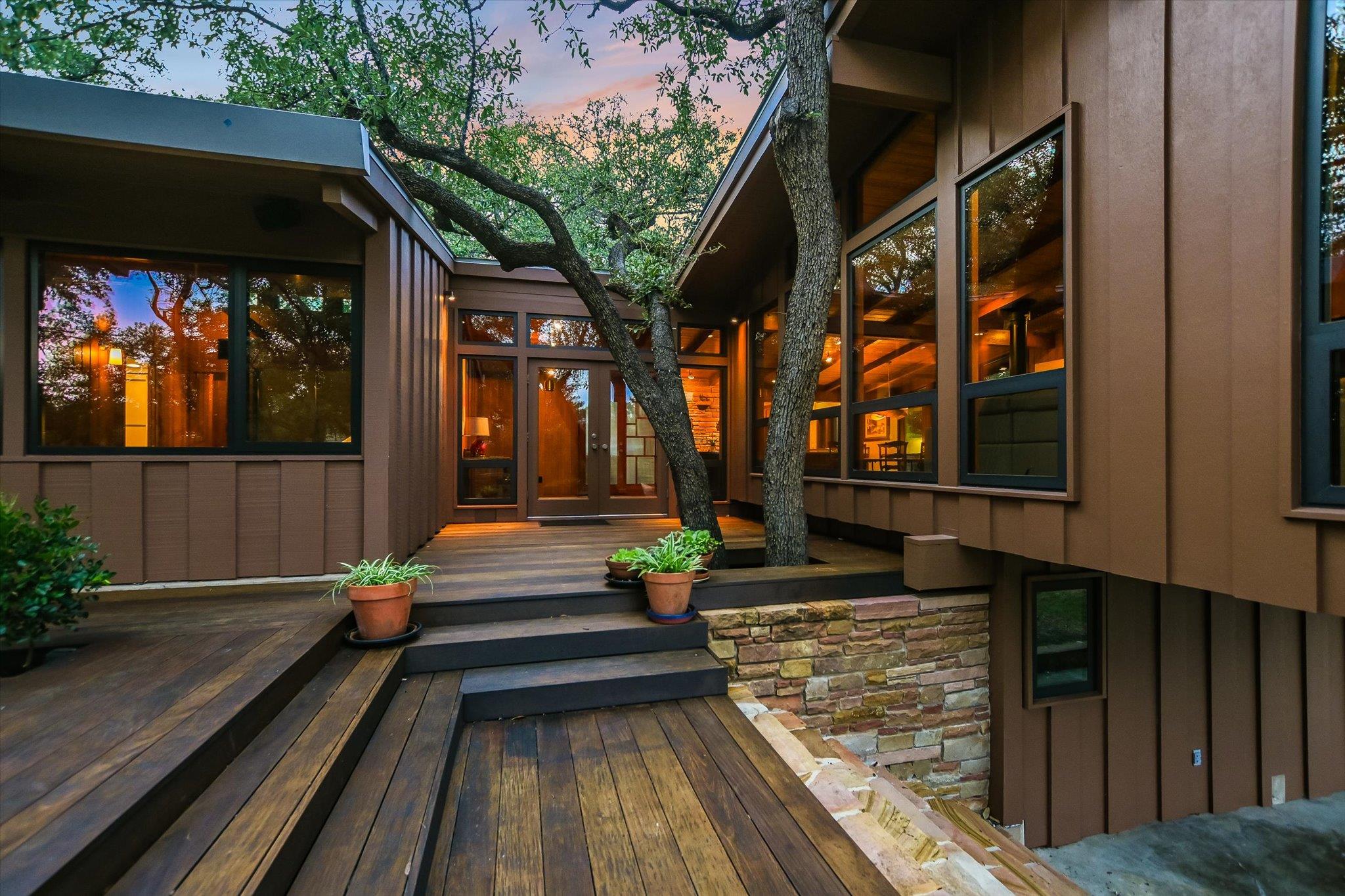 407 Almarion Dr Property Photo 25