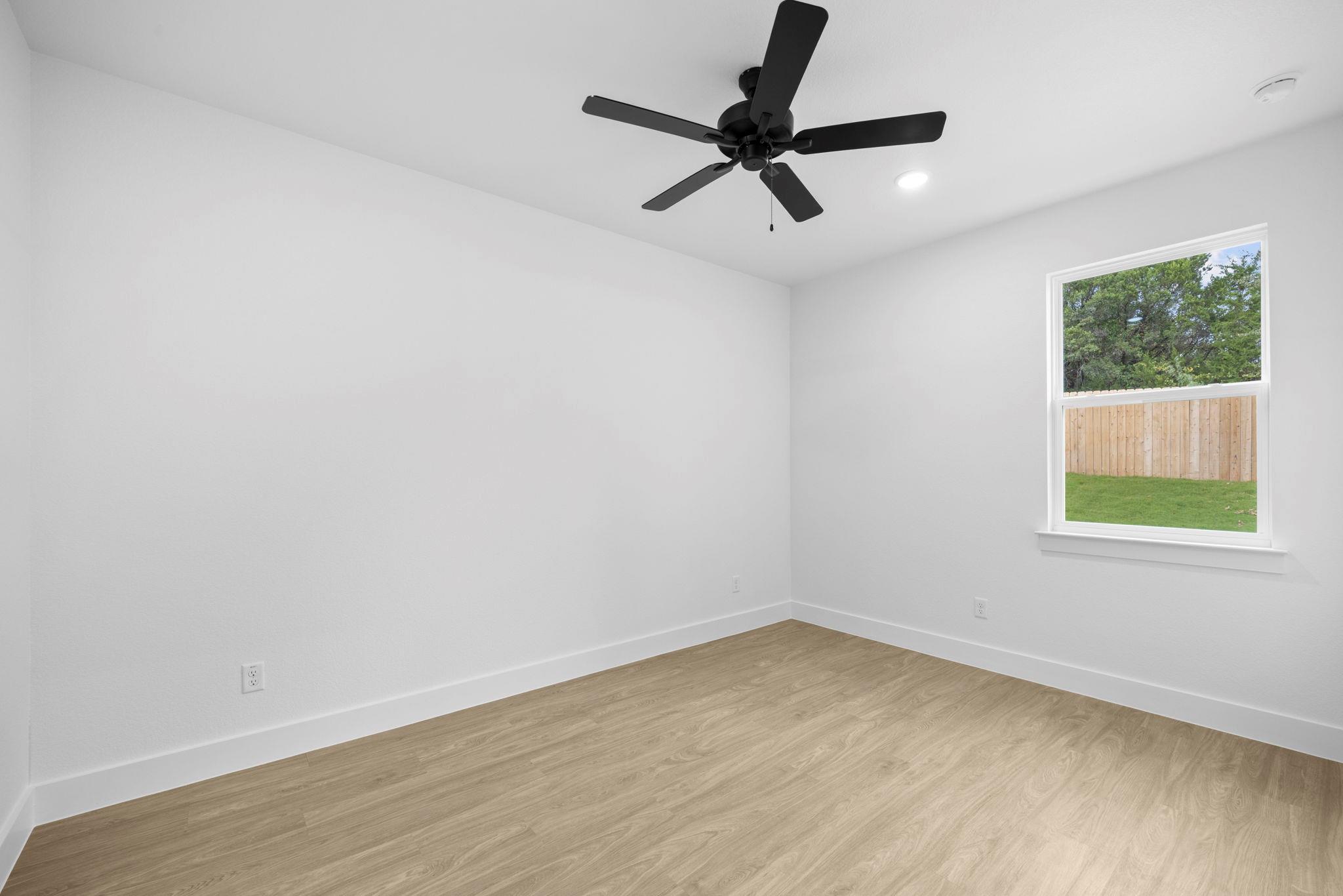 937 Ramblewood St Property Photo 22