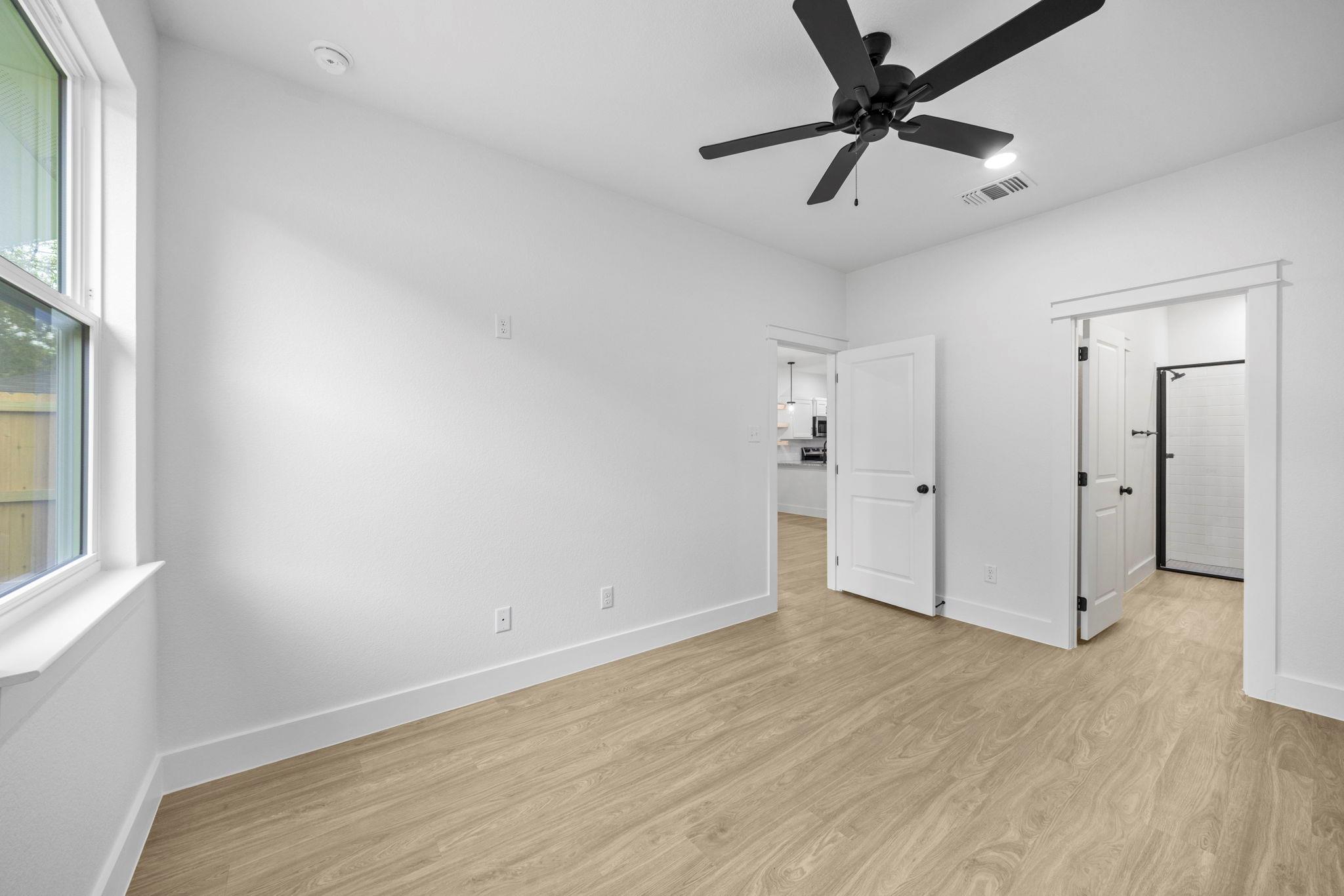 937 Ramblewood St Property Photo 24