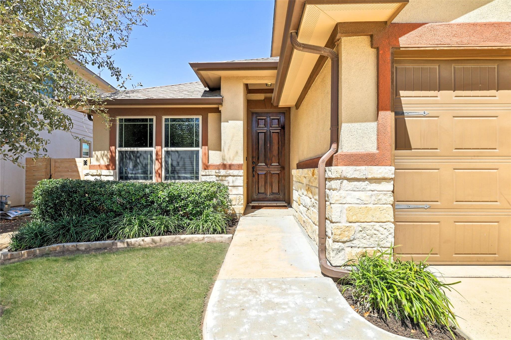 Elm Grove Real Estate Listings Main Image