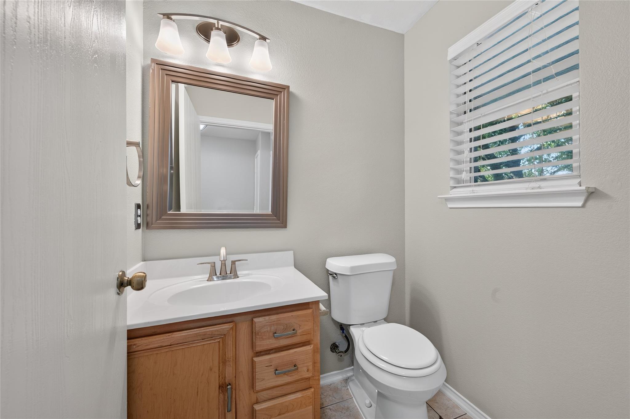 13636 Merseyside Dr Property Photo 8