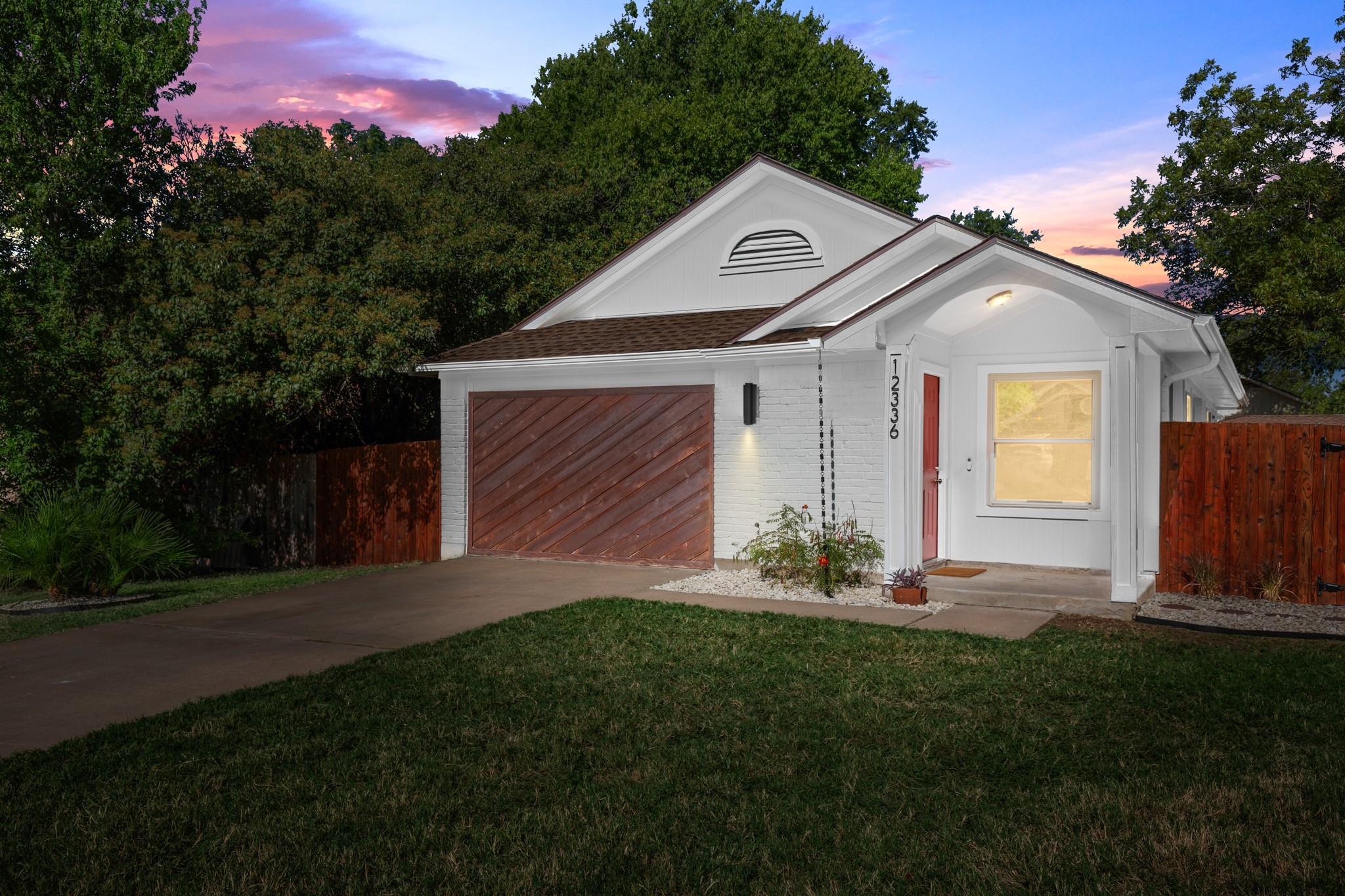 12336 Limerick Ave Property Photo 1