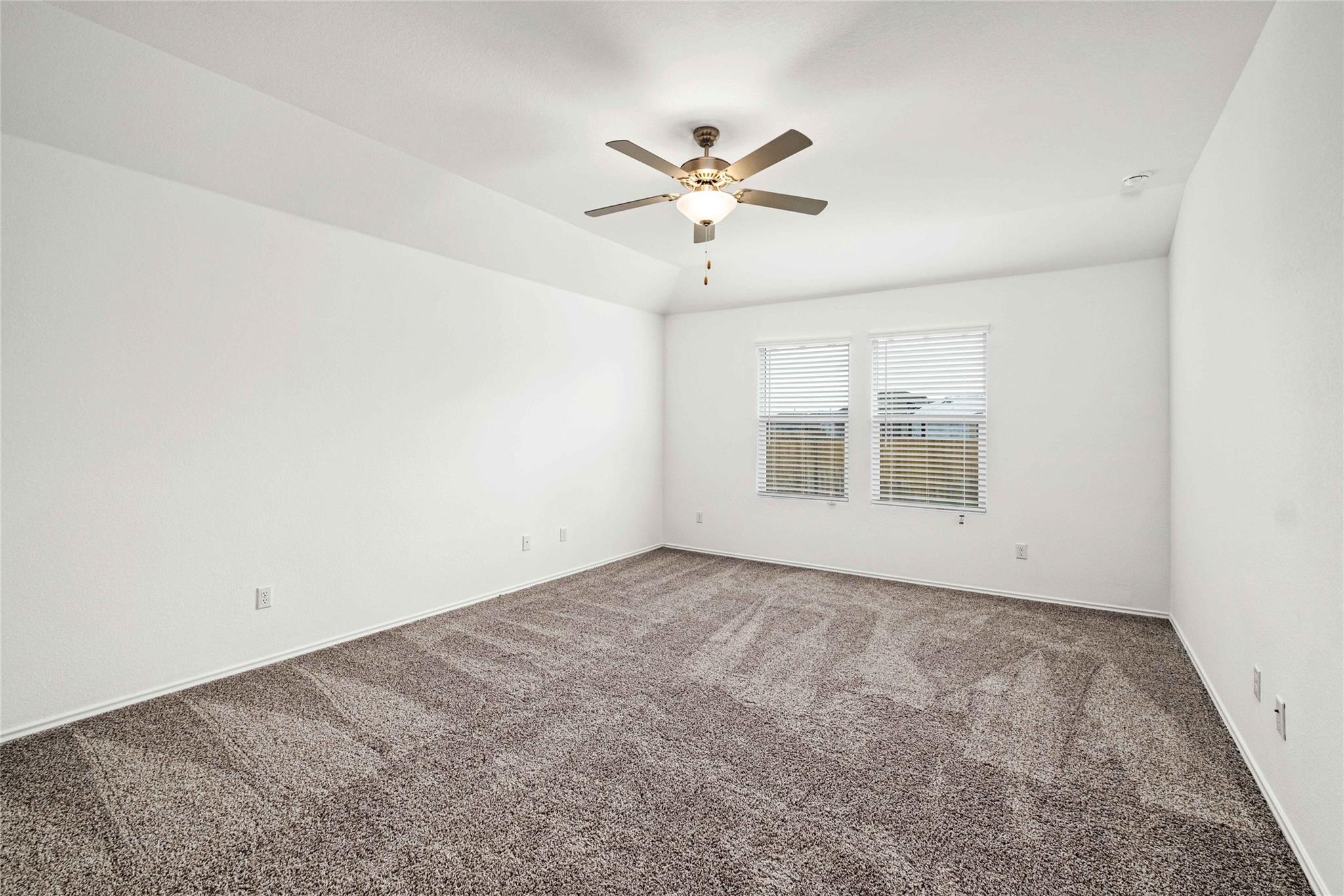 416 Escondido Cir Property Photo 13