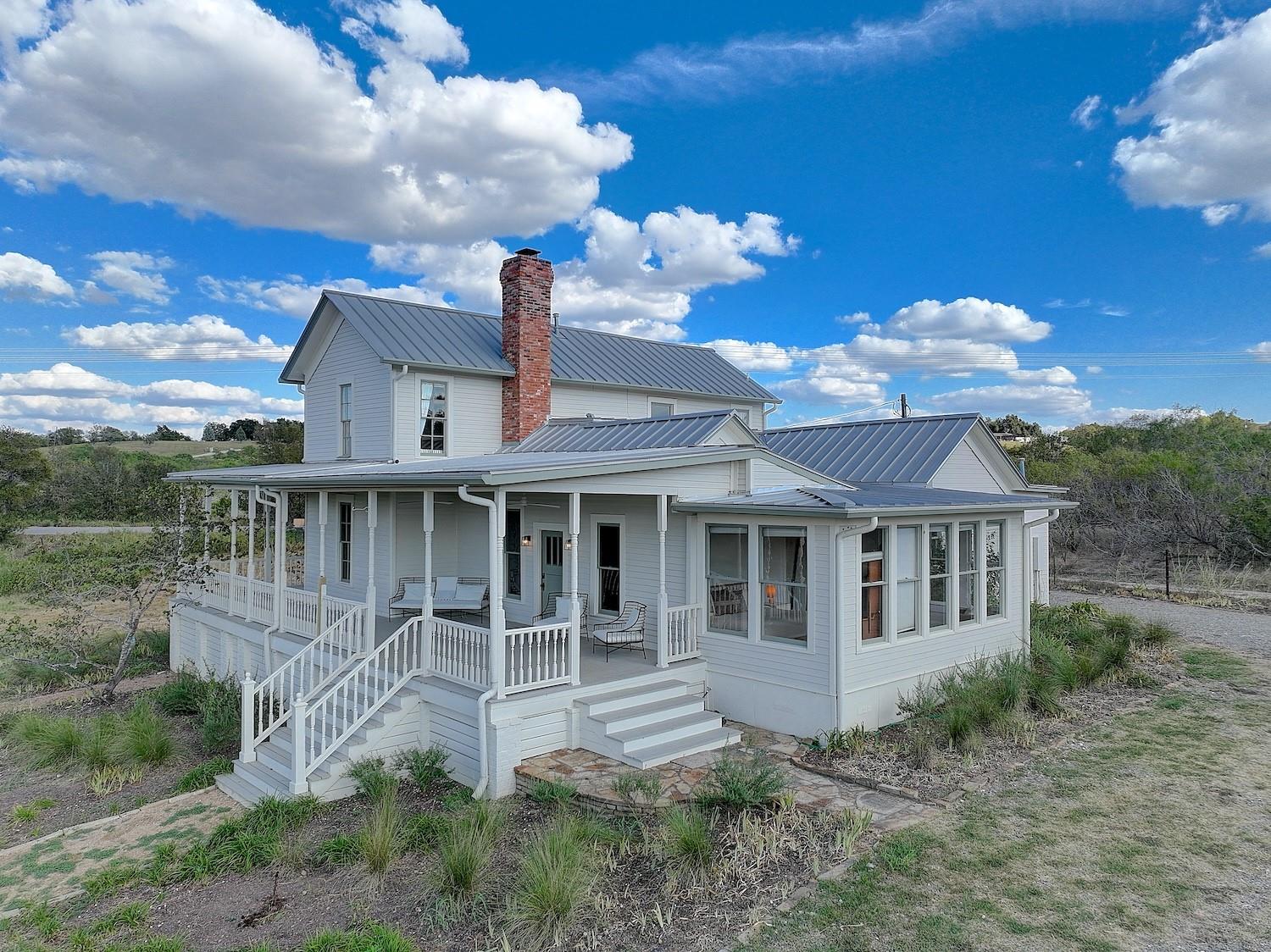 11228 Parsons Rd Property Photo 2