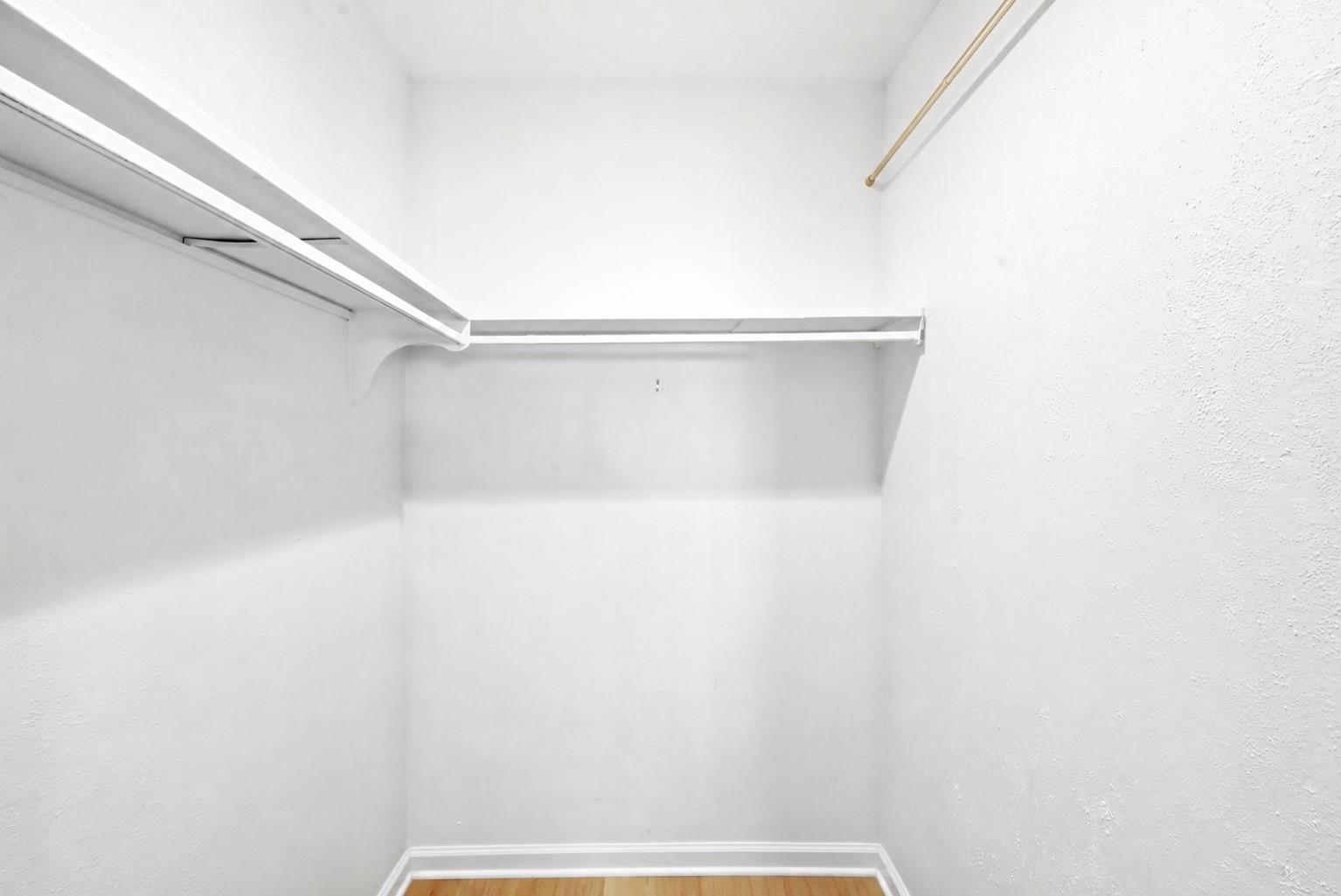 505 W 7th St #113 Property Photo 11