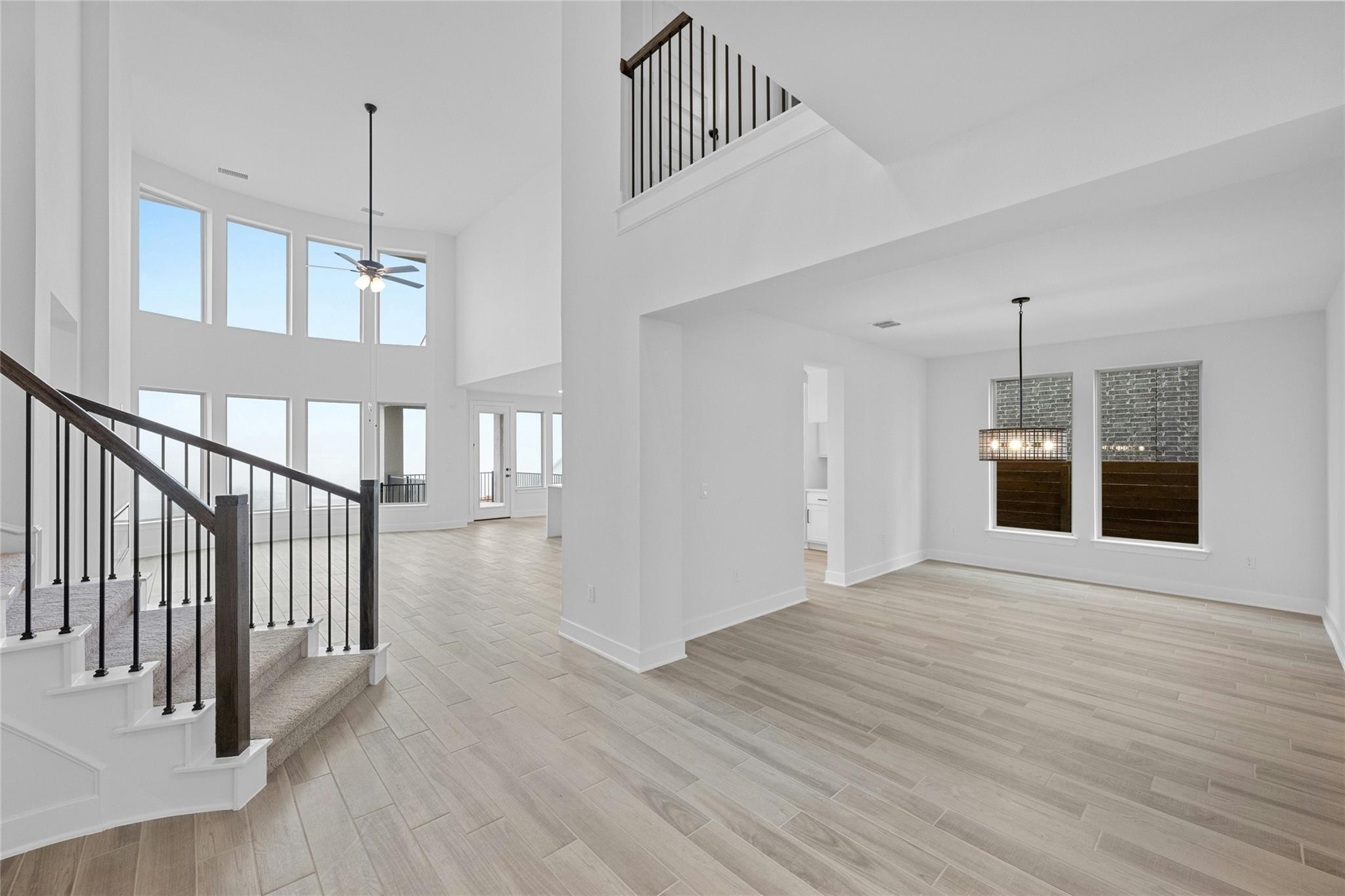 17612 Absinthe Dr Property Photo 4