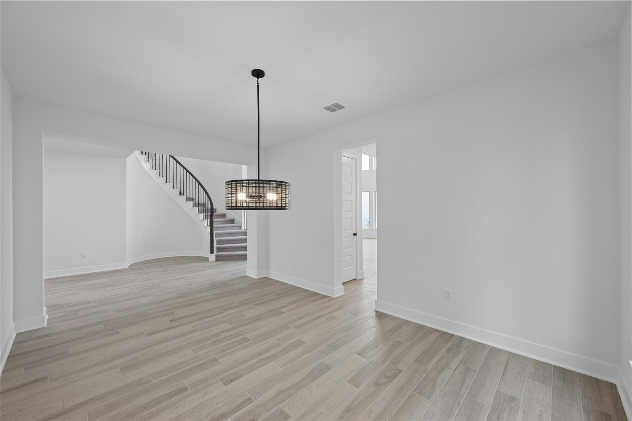 17612 Absinthe Dr Property Photo 5