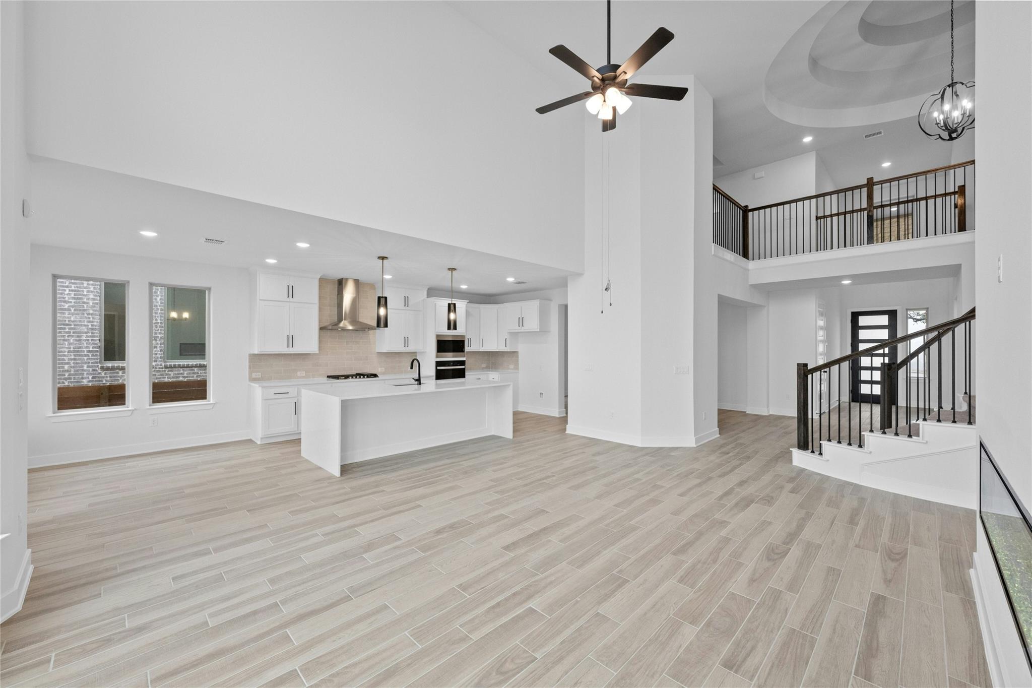 17612 Absinthe Dr Property Photo 8