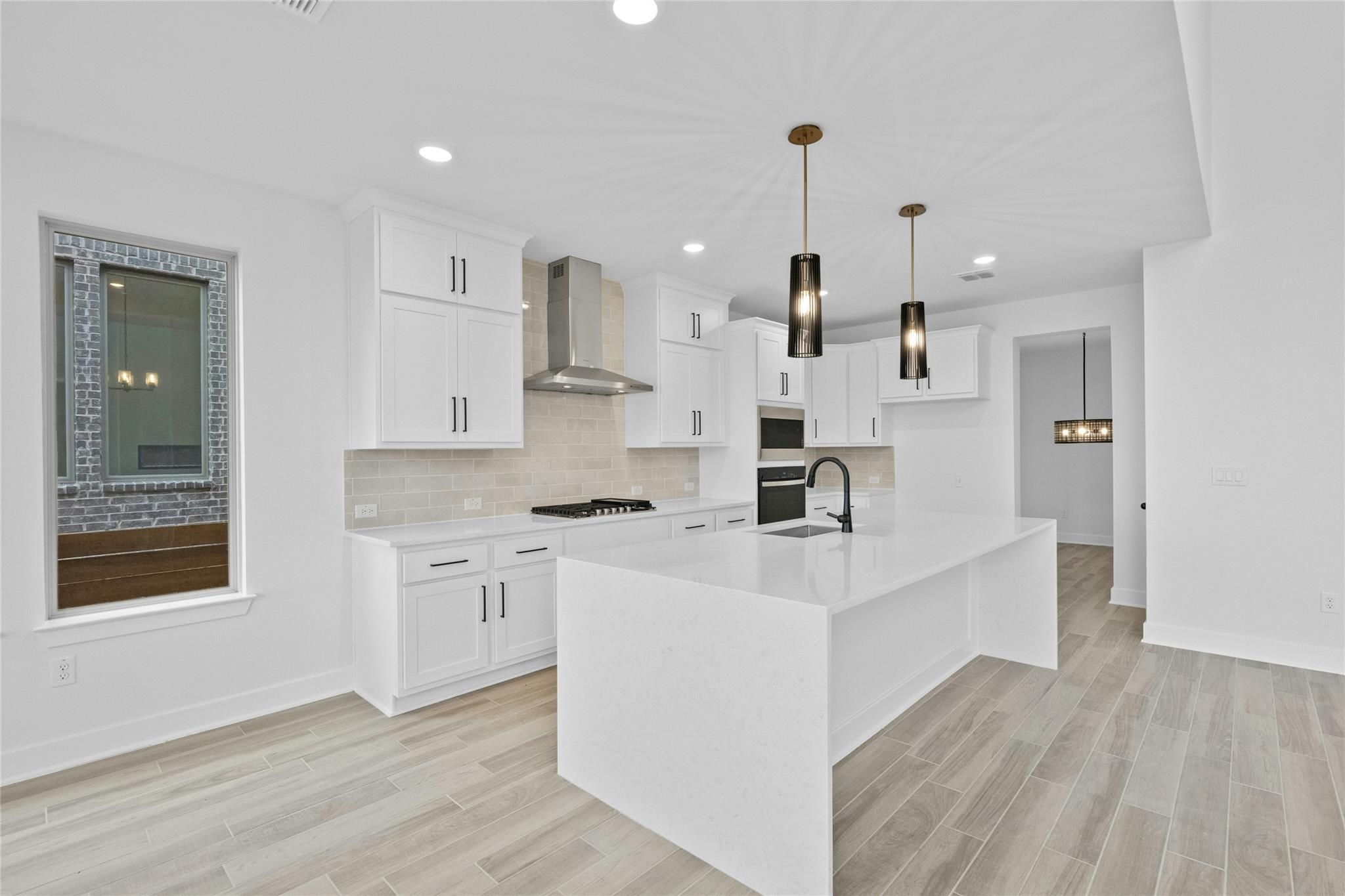 17612 Absinthe Dr Property Photo 11