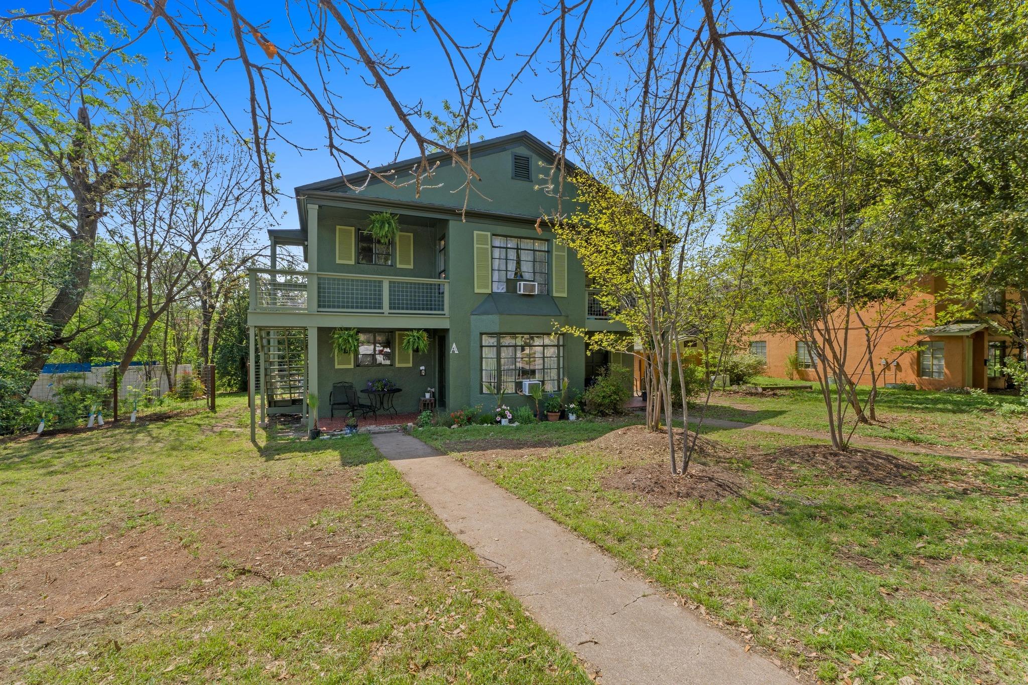 1403 Ashwood Rd Property Photo 2