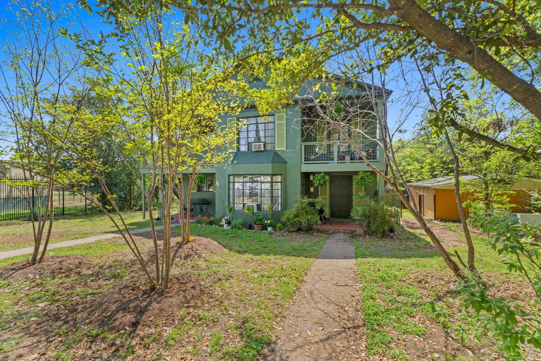 1403 Ashwood Rd Property Photo 3