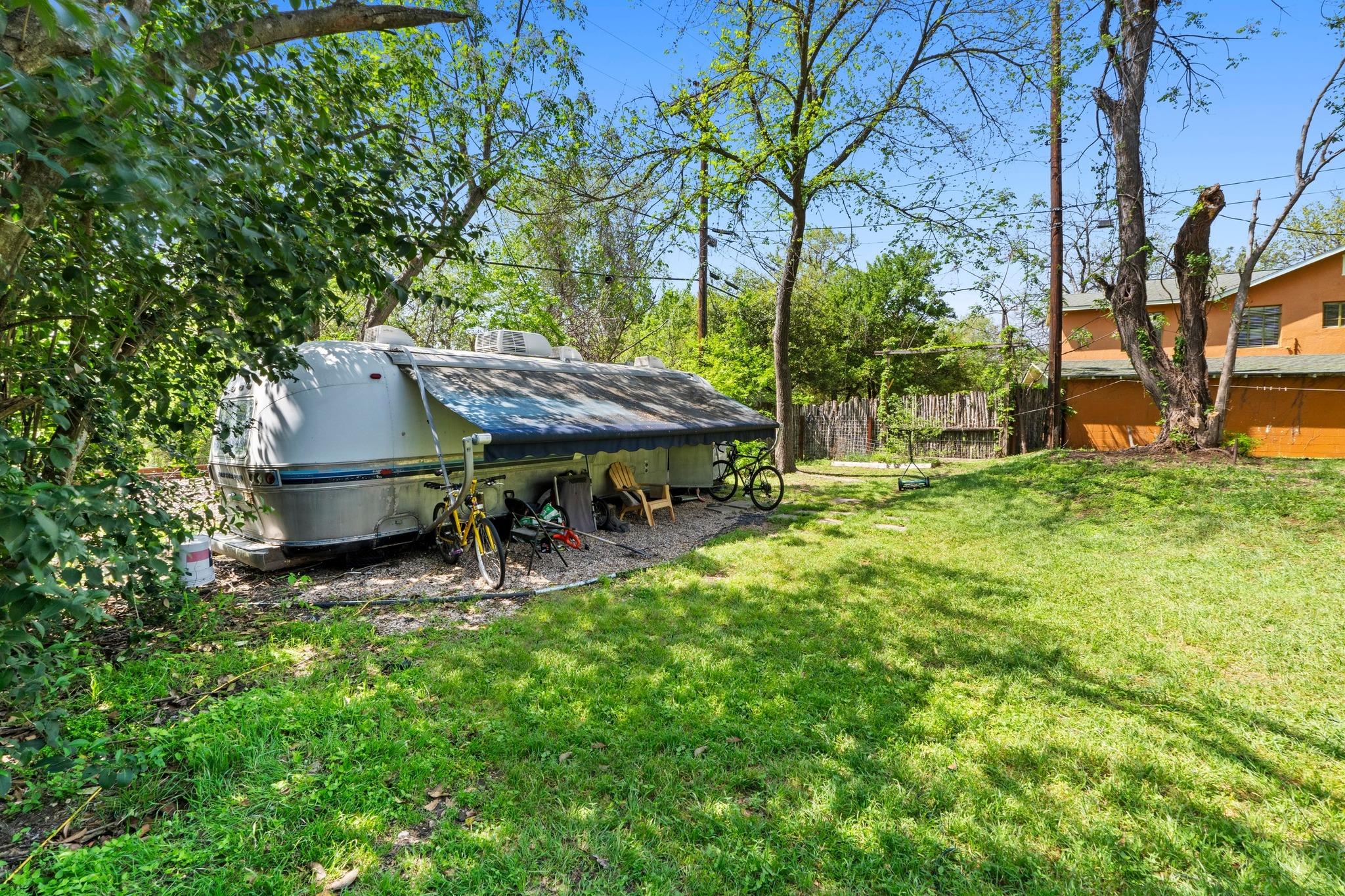 1403 Ashwood Rd Property Photo 23