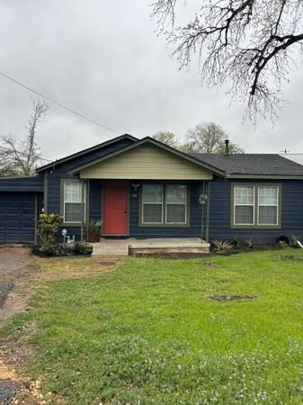 110 Lessin Ln Property Photo