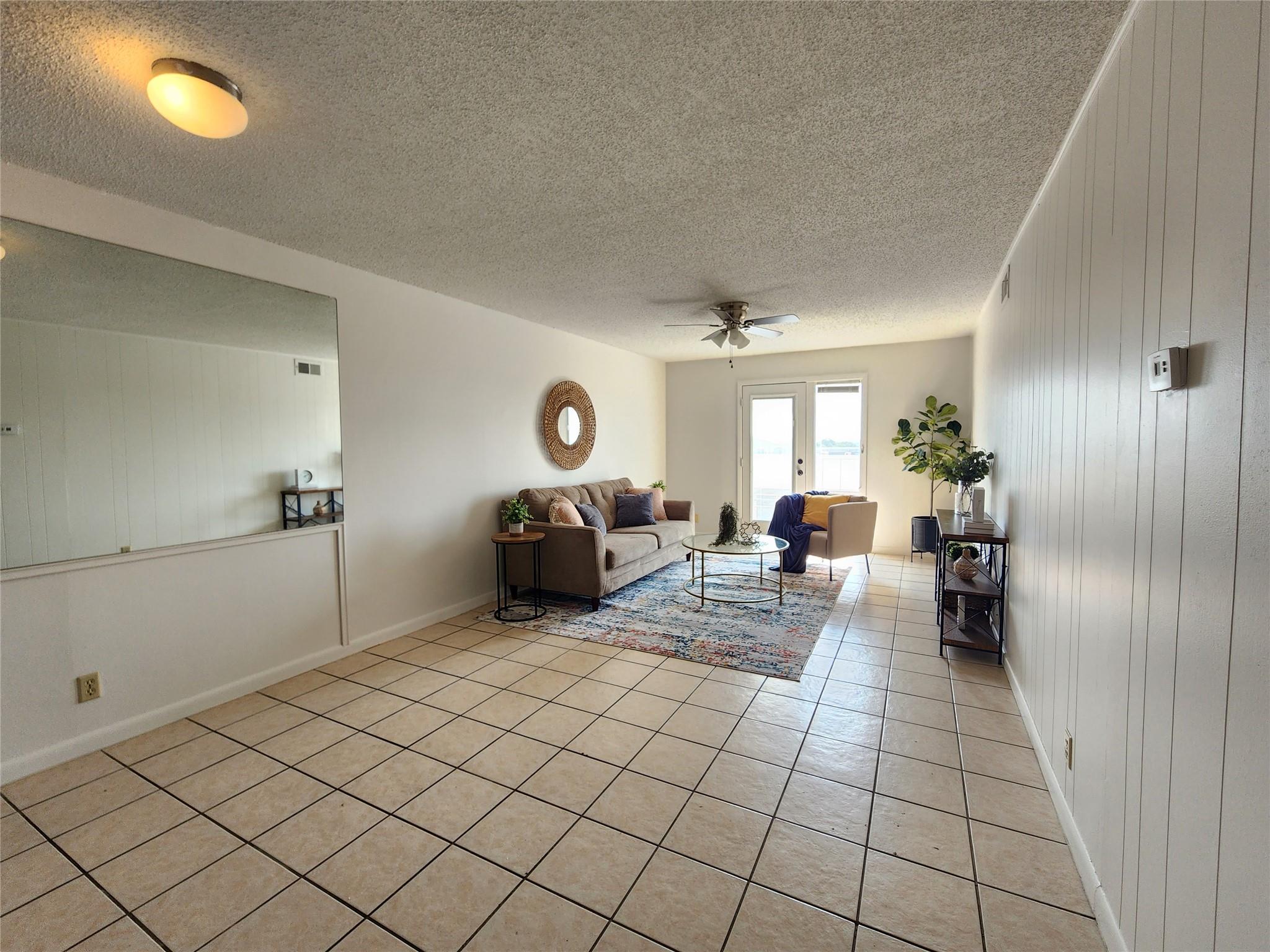 6501 E Hill Dr #121 Property Photo 2