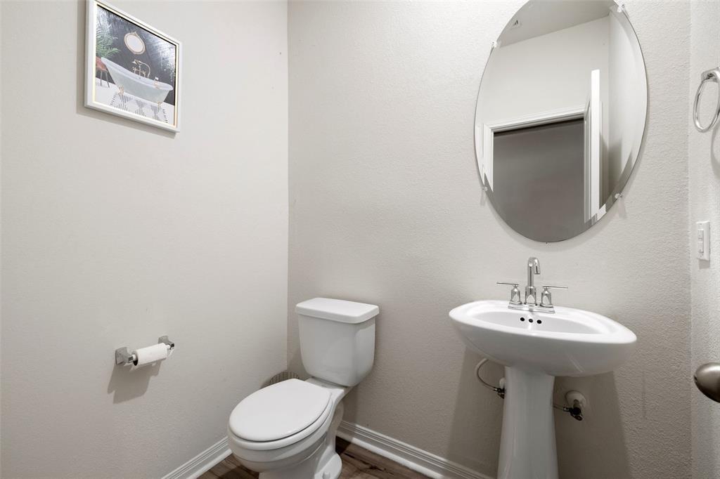 14029 Heartland Dr Property Photo 22