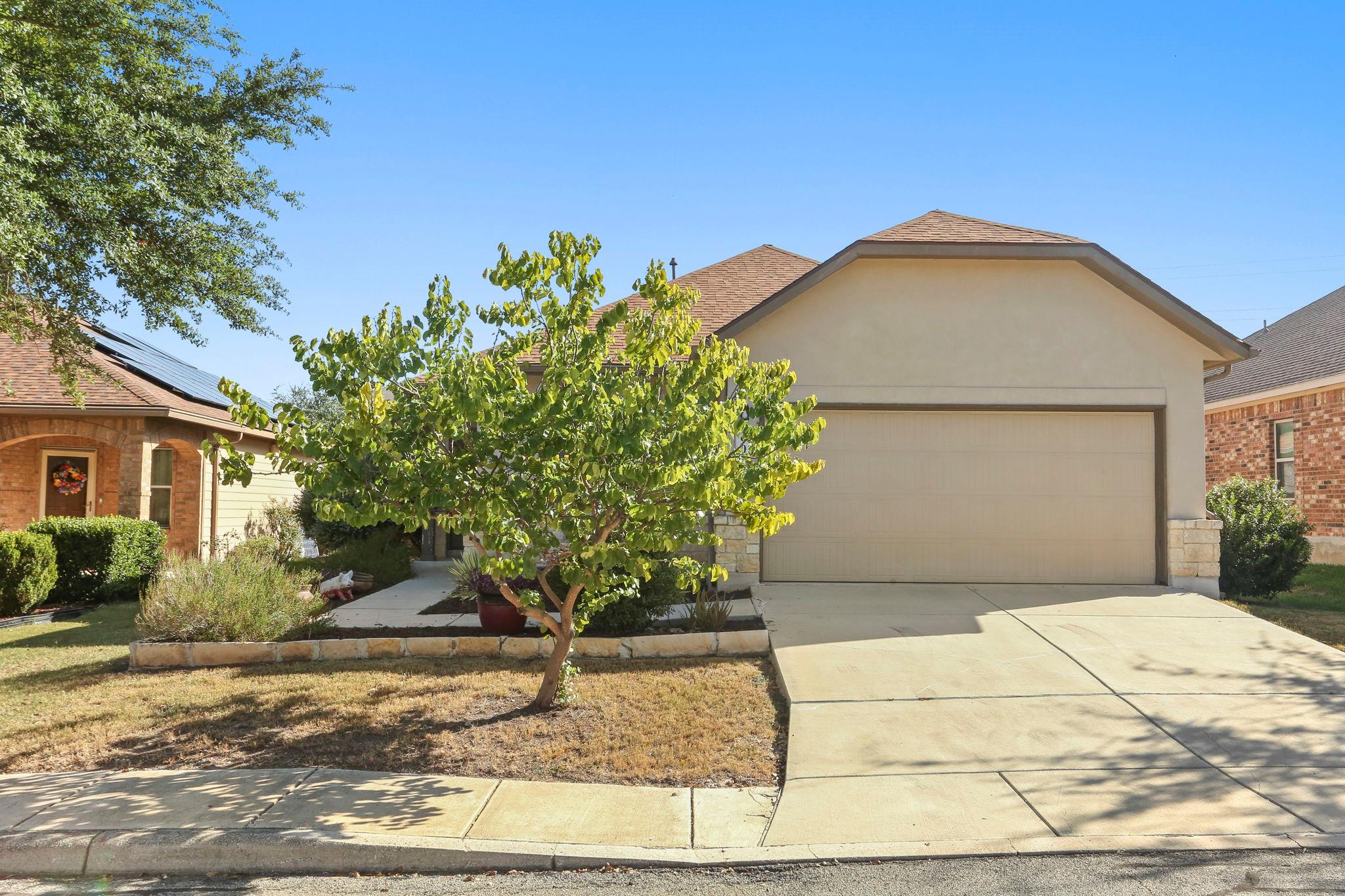 9038 Indigo Lk Property Photo 1