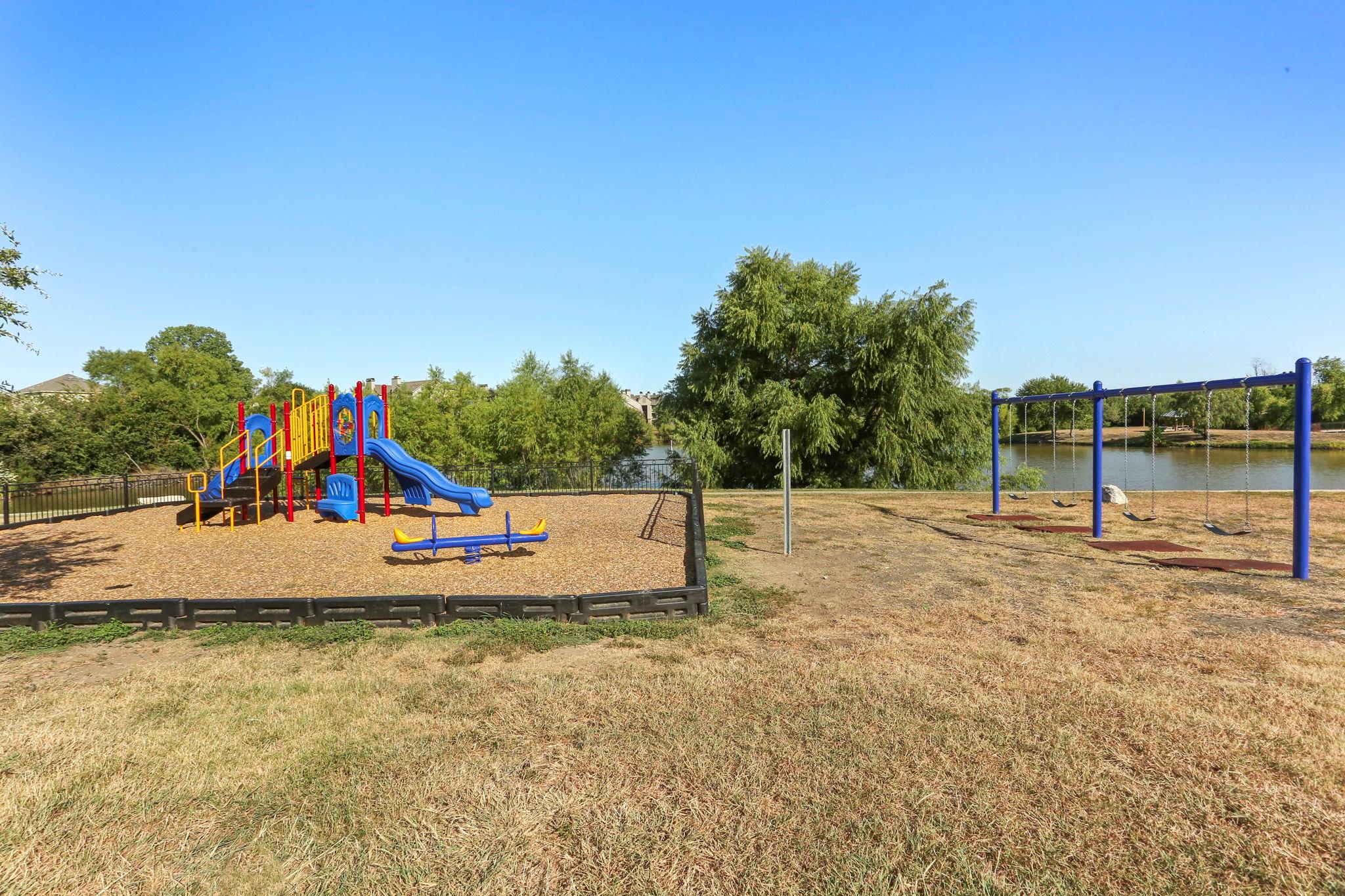 9038 Indigo Lk Property Photo 28